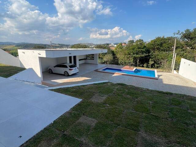 Casa para Venda em Atibaia - 4