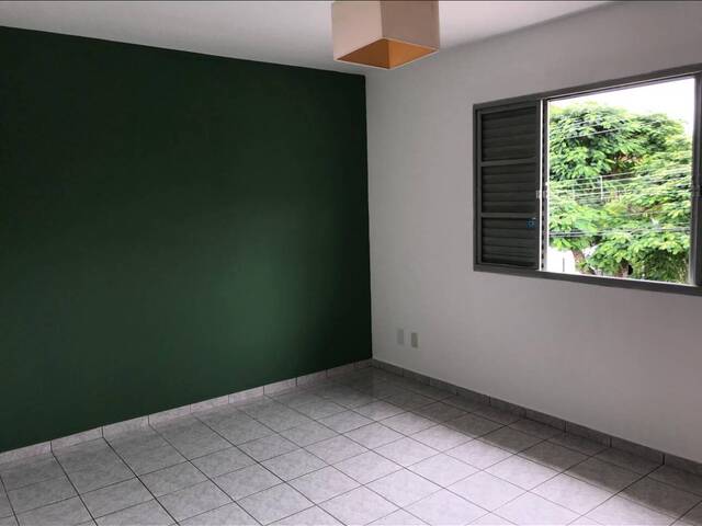 Sobrado para Venda em Atibaia - 4