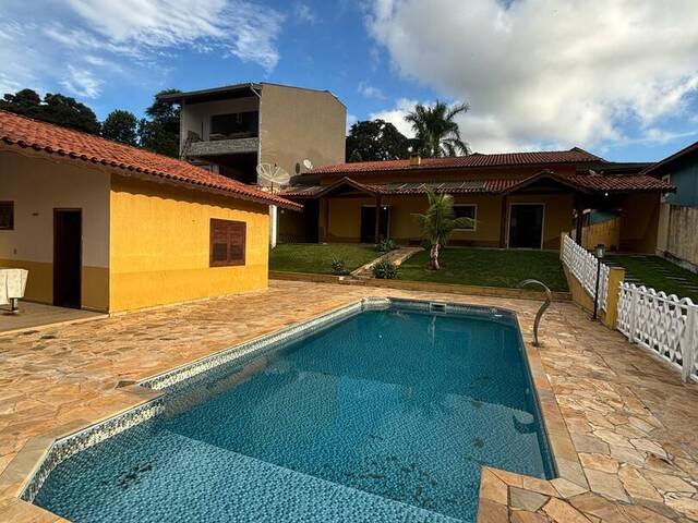 Venda em Condomínio Santa Rita - Piracaia