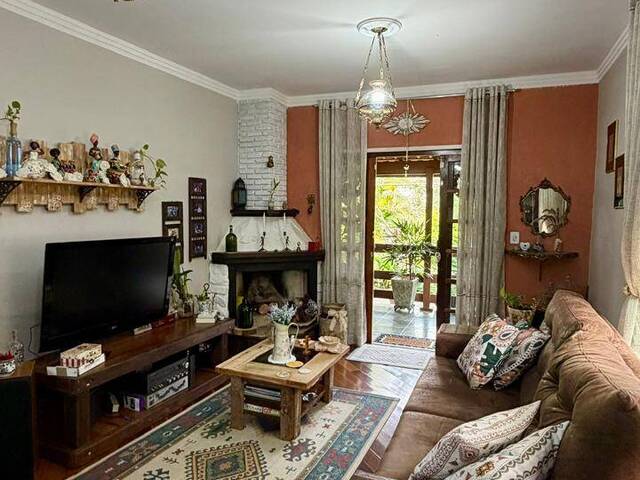 Casa para Venda em Bom Jesus dos Perdões - 5