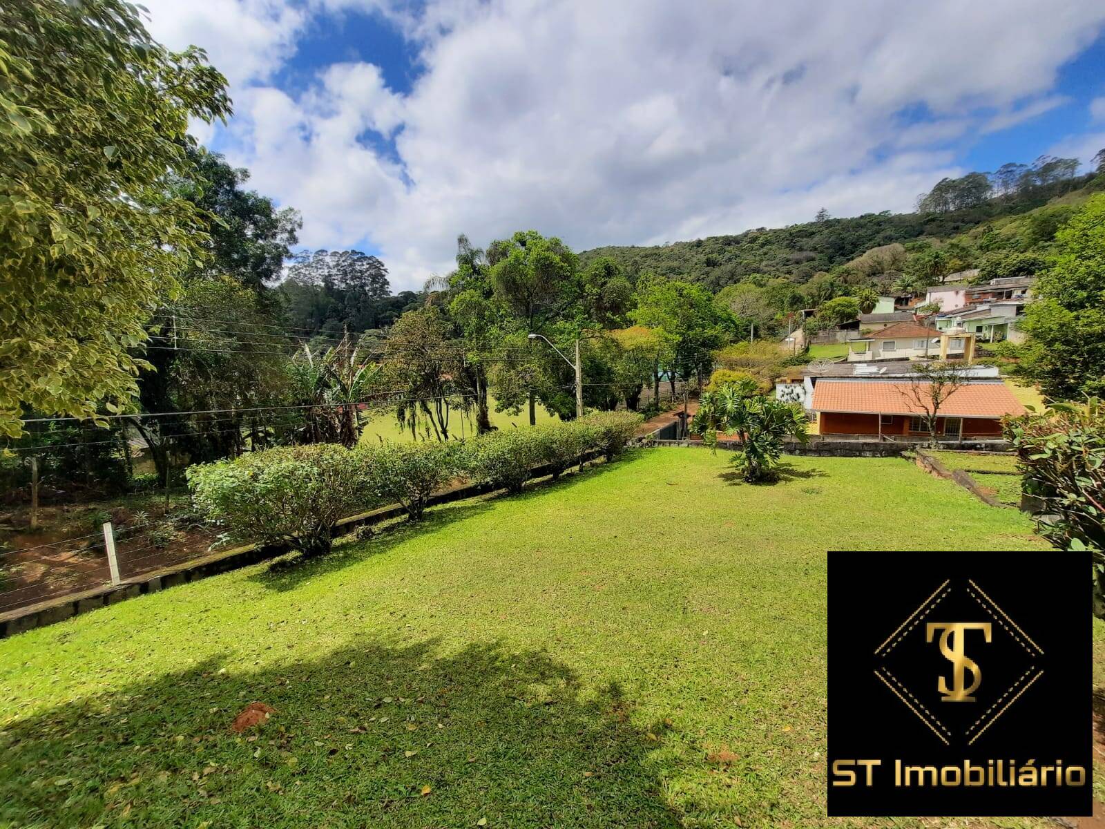 Chácara à venda com 3 quartos, 1200m² - Foto 11