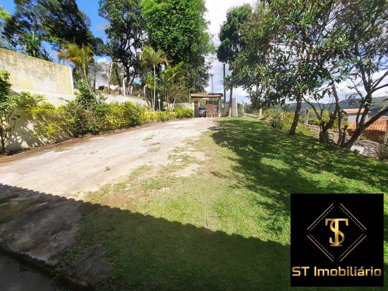 Chácara à venda com 4 quartos, 2350m² - Foto 17