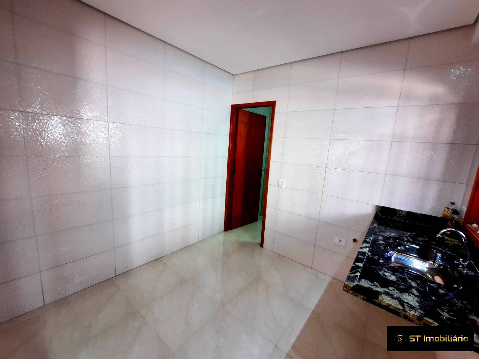 Casa à venda com 3 quartos, 110m² - Foto 9