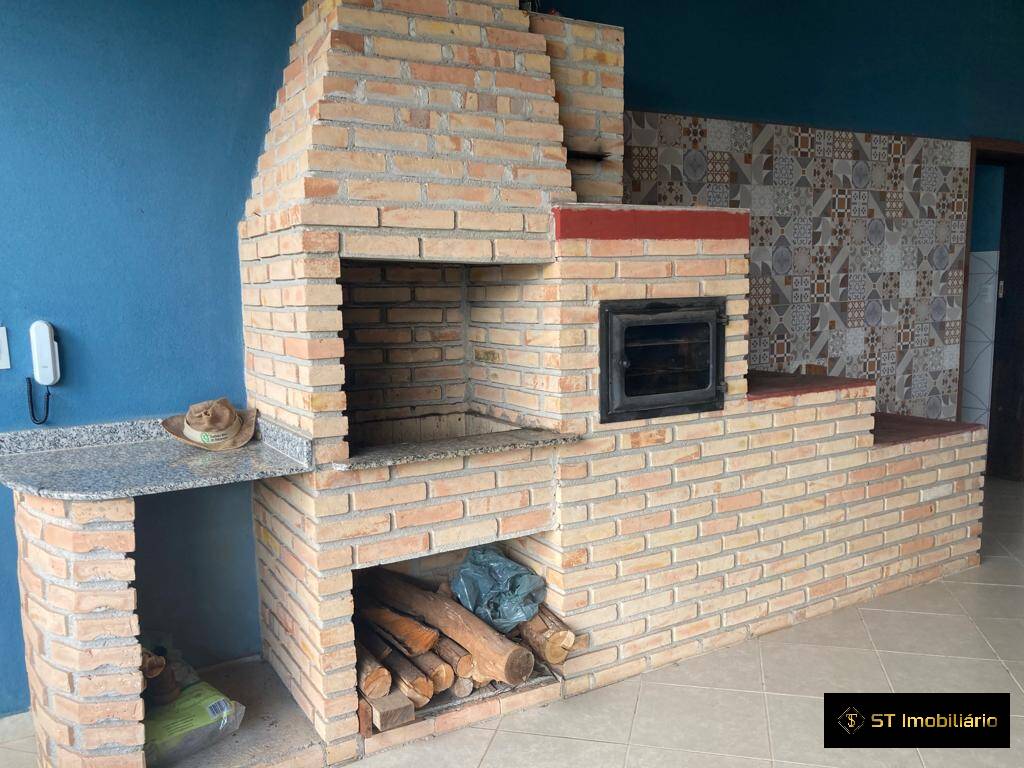 Chácara à venda com 2 quartos, 210m² - Foto 3