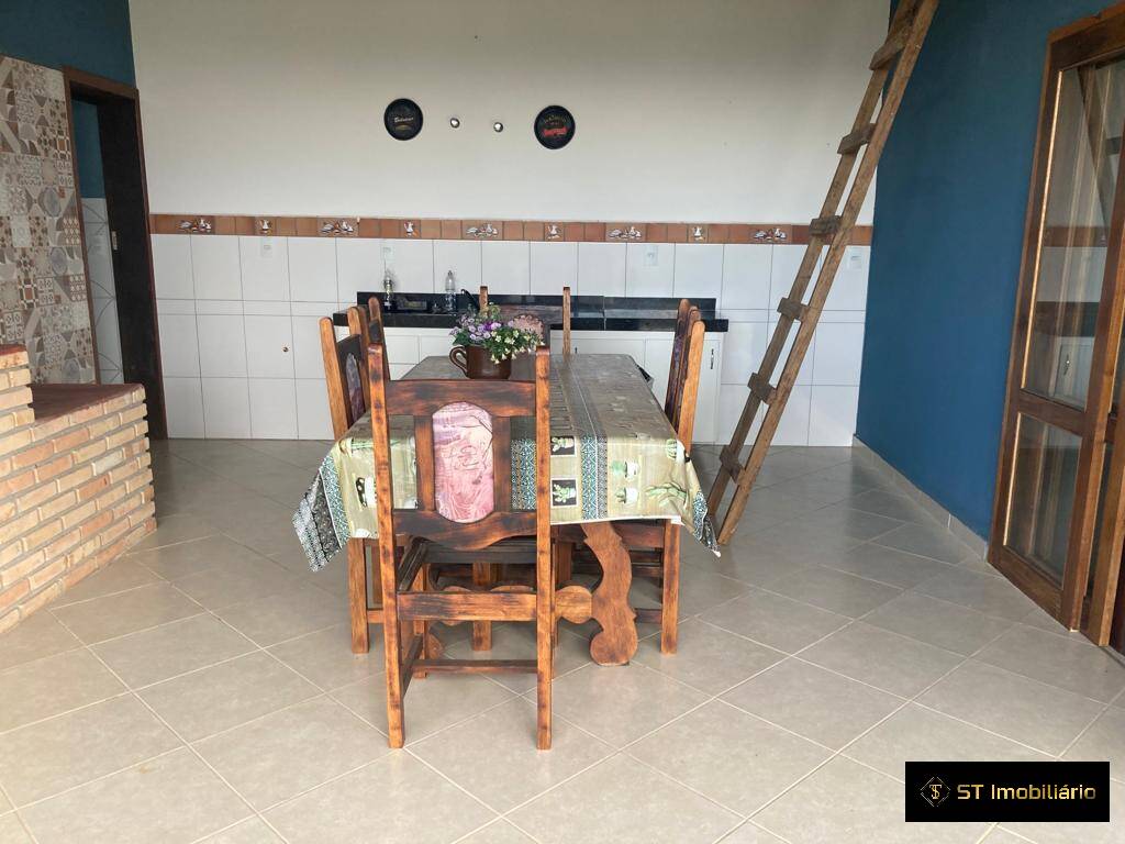 Chácara à venda com 2 quartos, 210m² - Foto 9