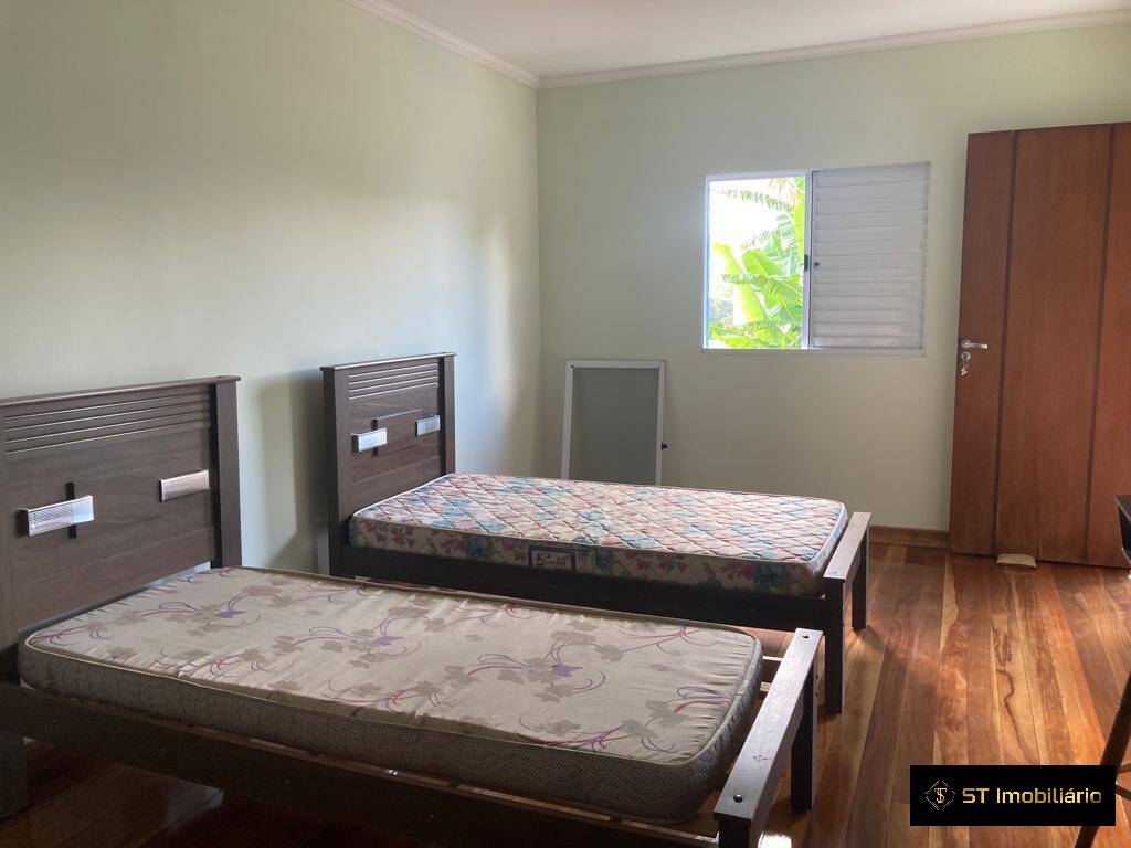 Chácara à venda com 2 quartos, 210m² - Foto 13