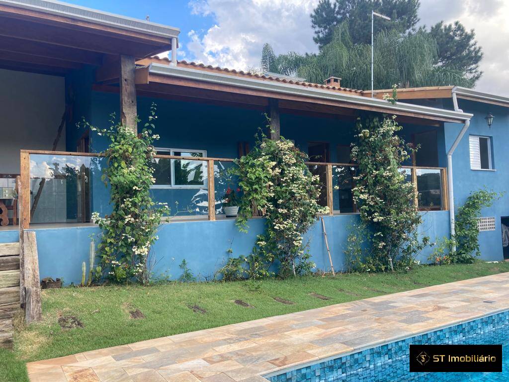 Chácara à venda com 2 quartos, 210m² - Foto 1