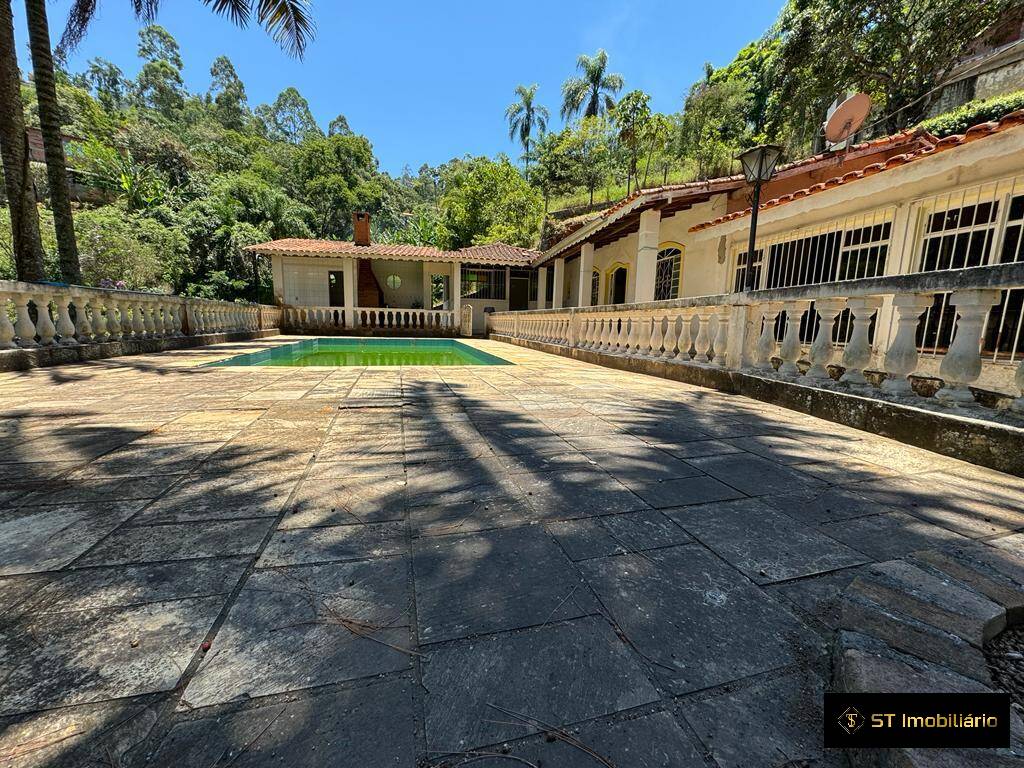 Chácara à venda com 5 quartos, 314m² - Foto 2