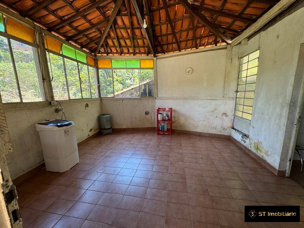 Chácara à venda com 5 quartos, 314m² - Foto 11