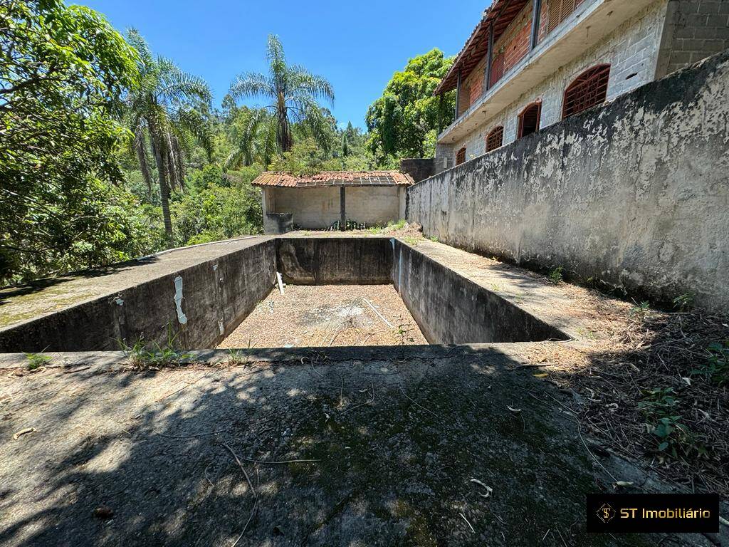 Chácara à venda com 5 quartos, 314m² - Foto 24
