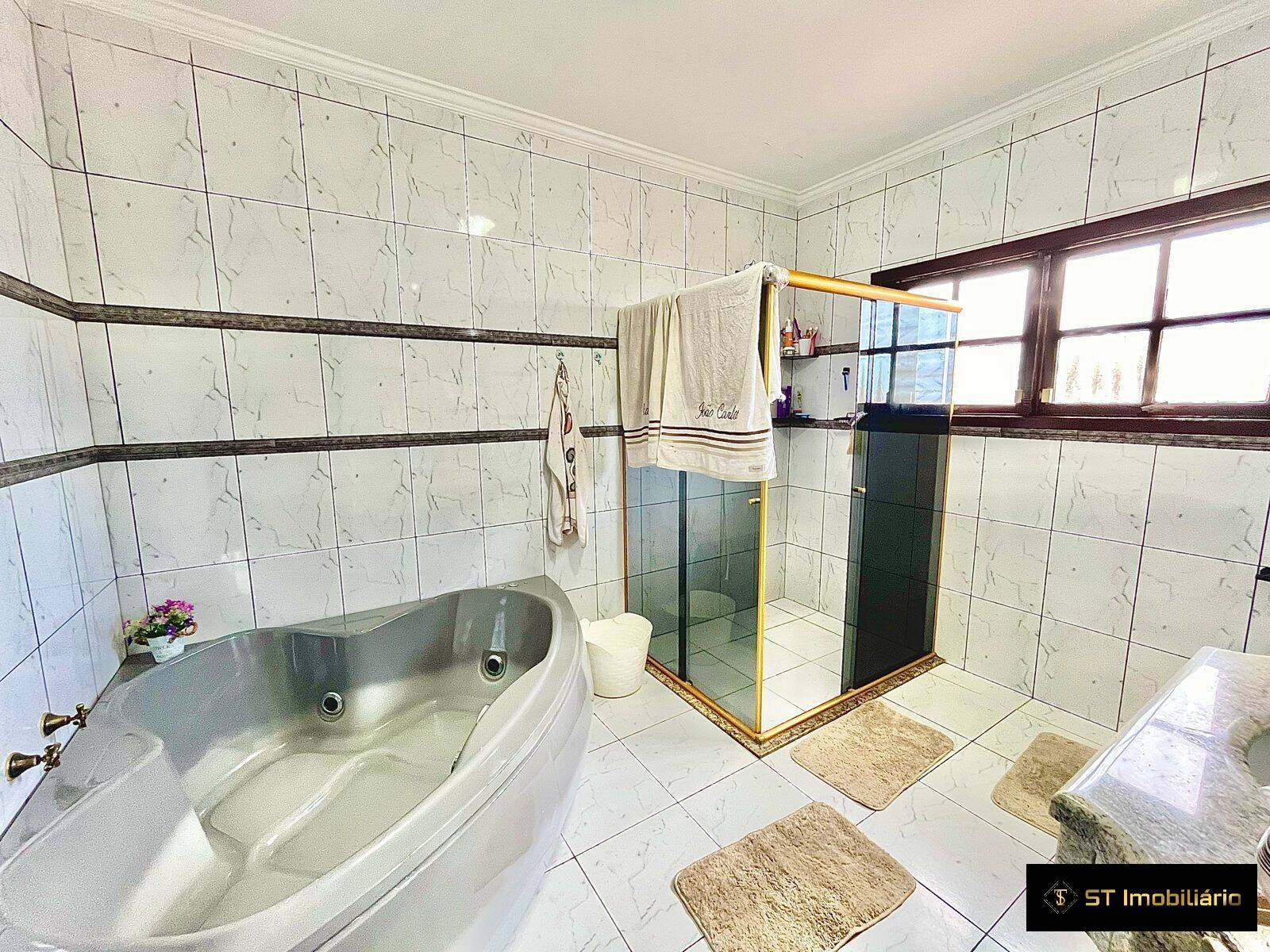 Casa, 3 quartos, 267 m² - Foto 15