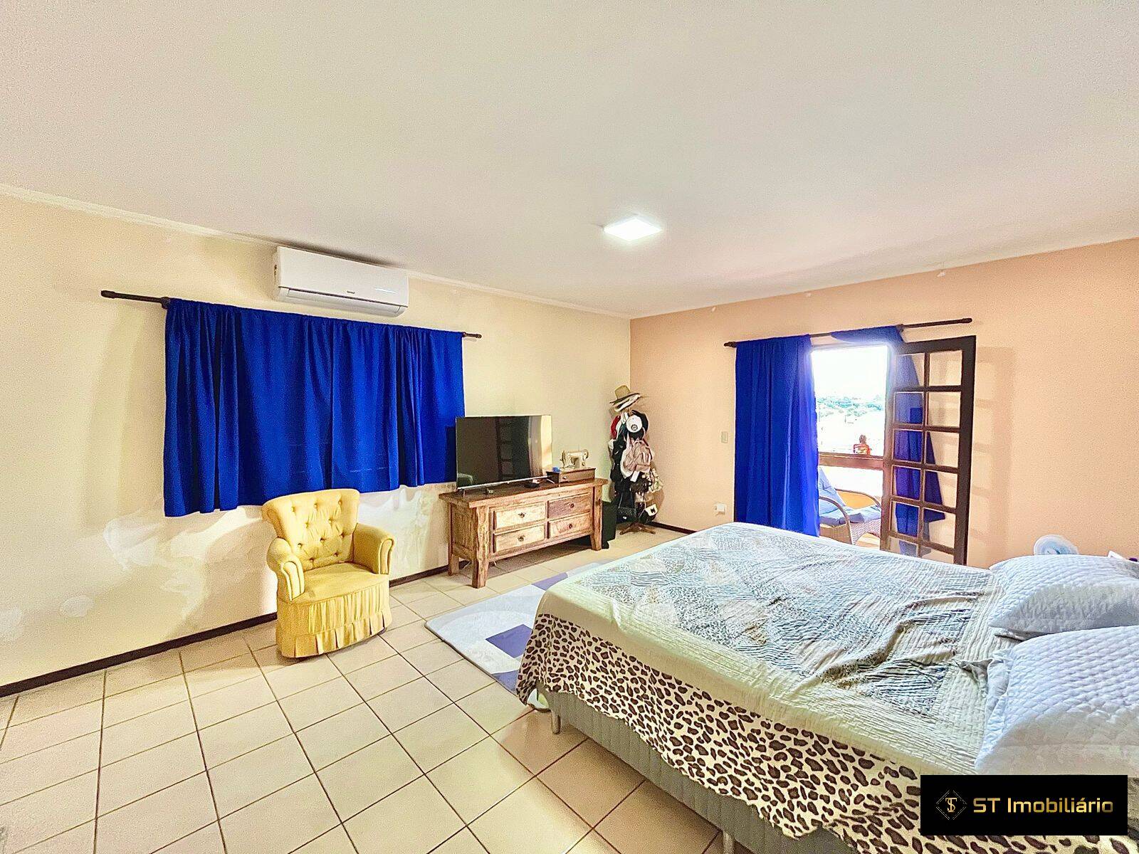 Casa, 3 quartos, 267 m² - Foto 13