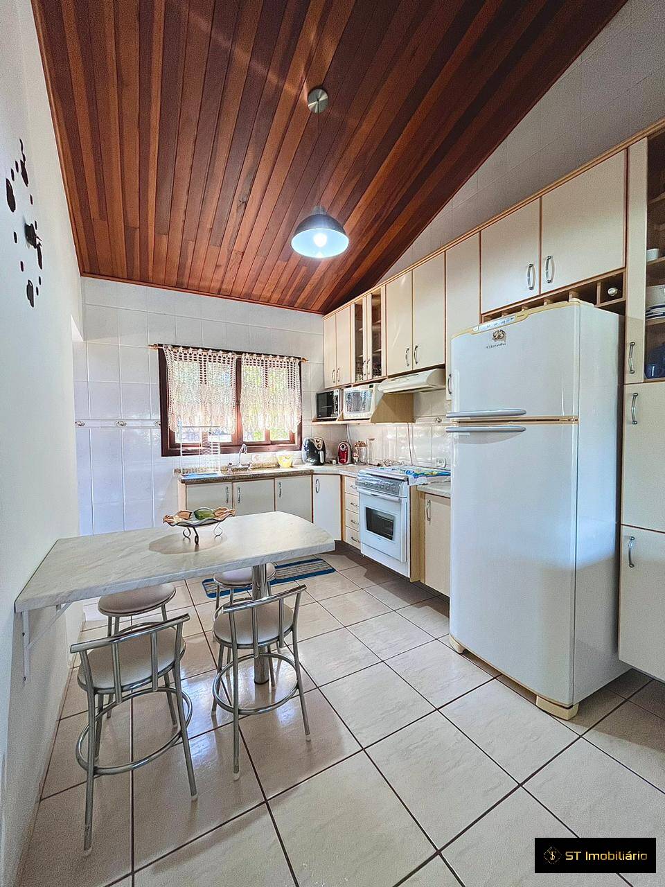 Chácara, 4 quartos, 2410 m² - Foto 11