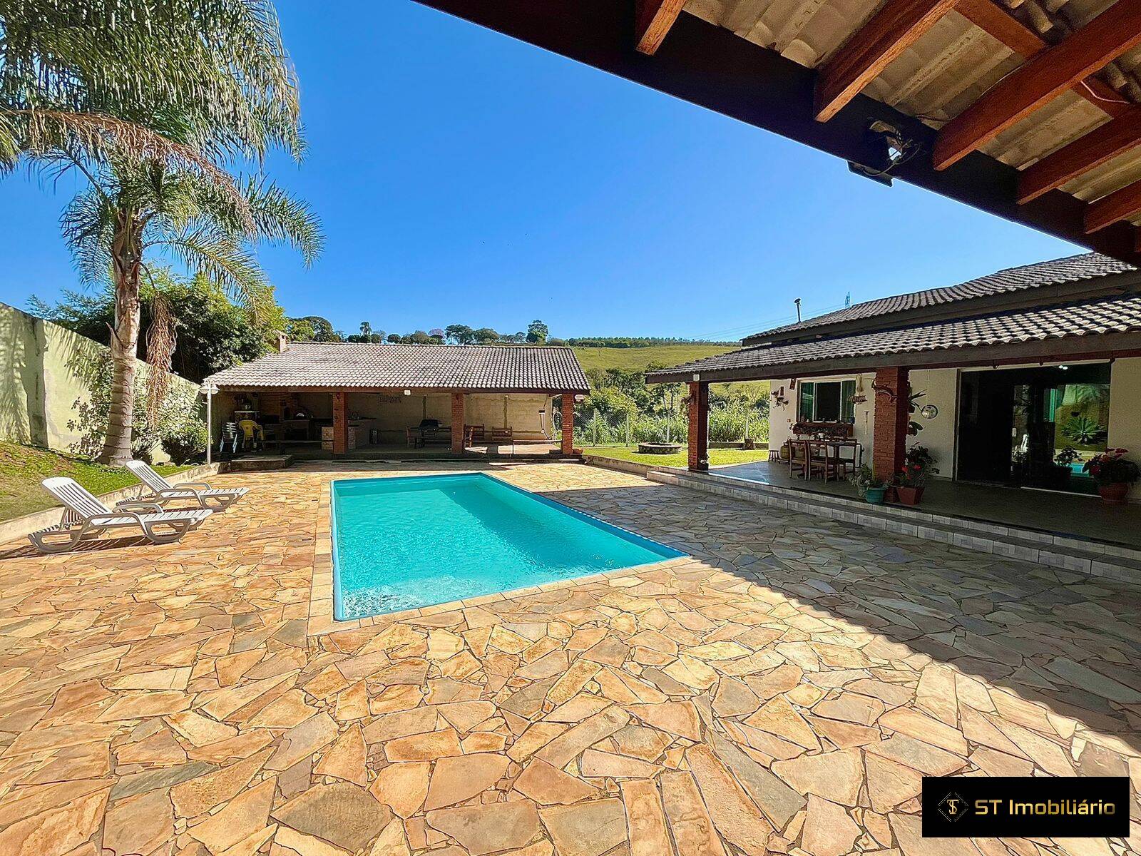 Sítio, 3 quartos, 1153 m² - Foto 1