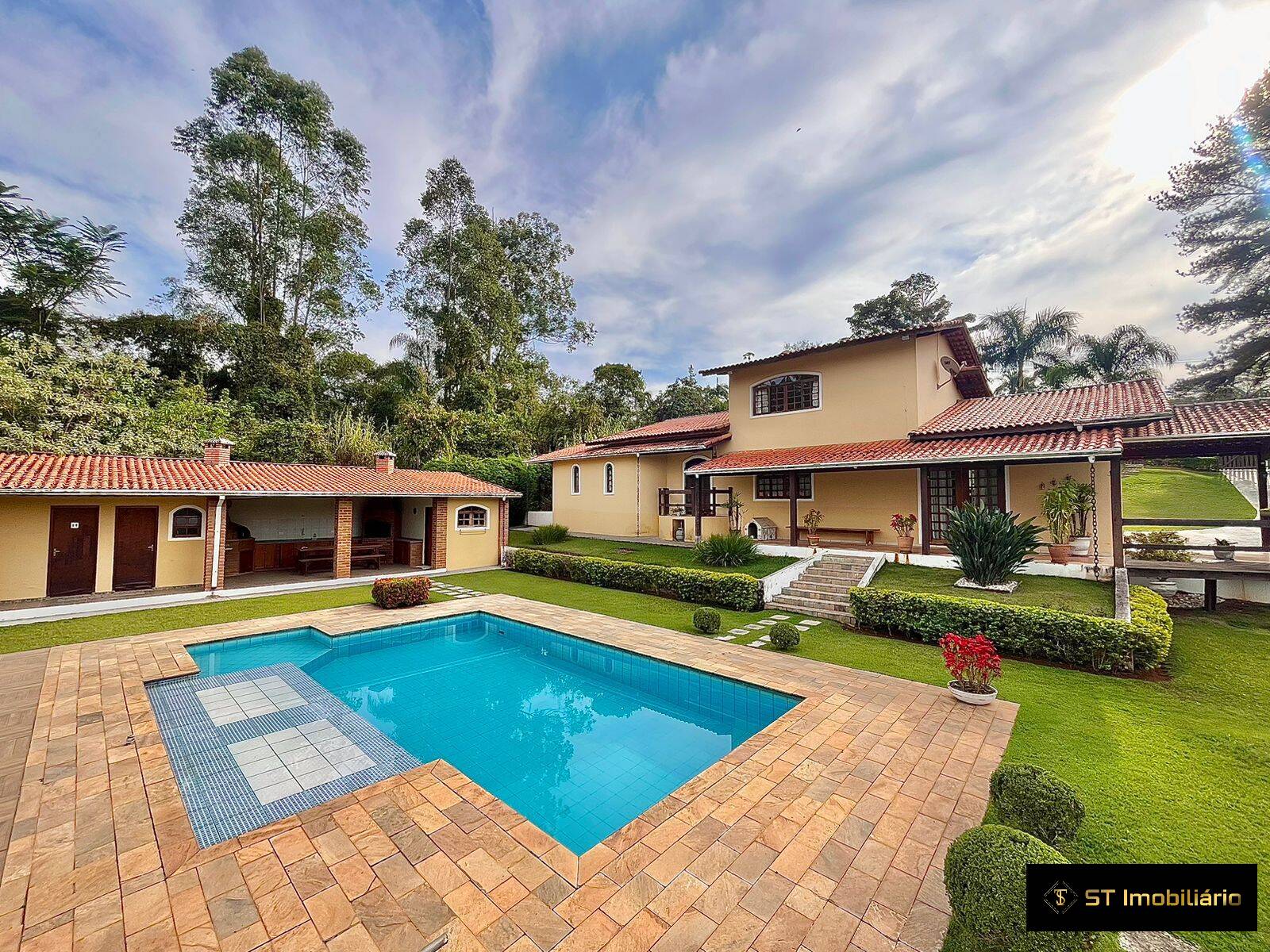 Chácara, 4 quartos, 4000 m² - Foto 1