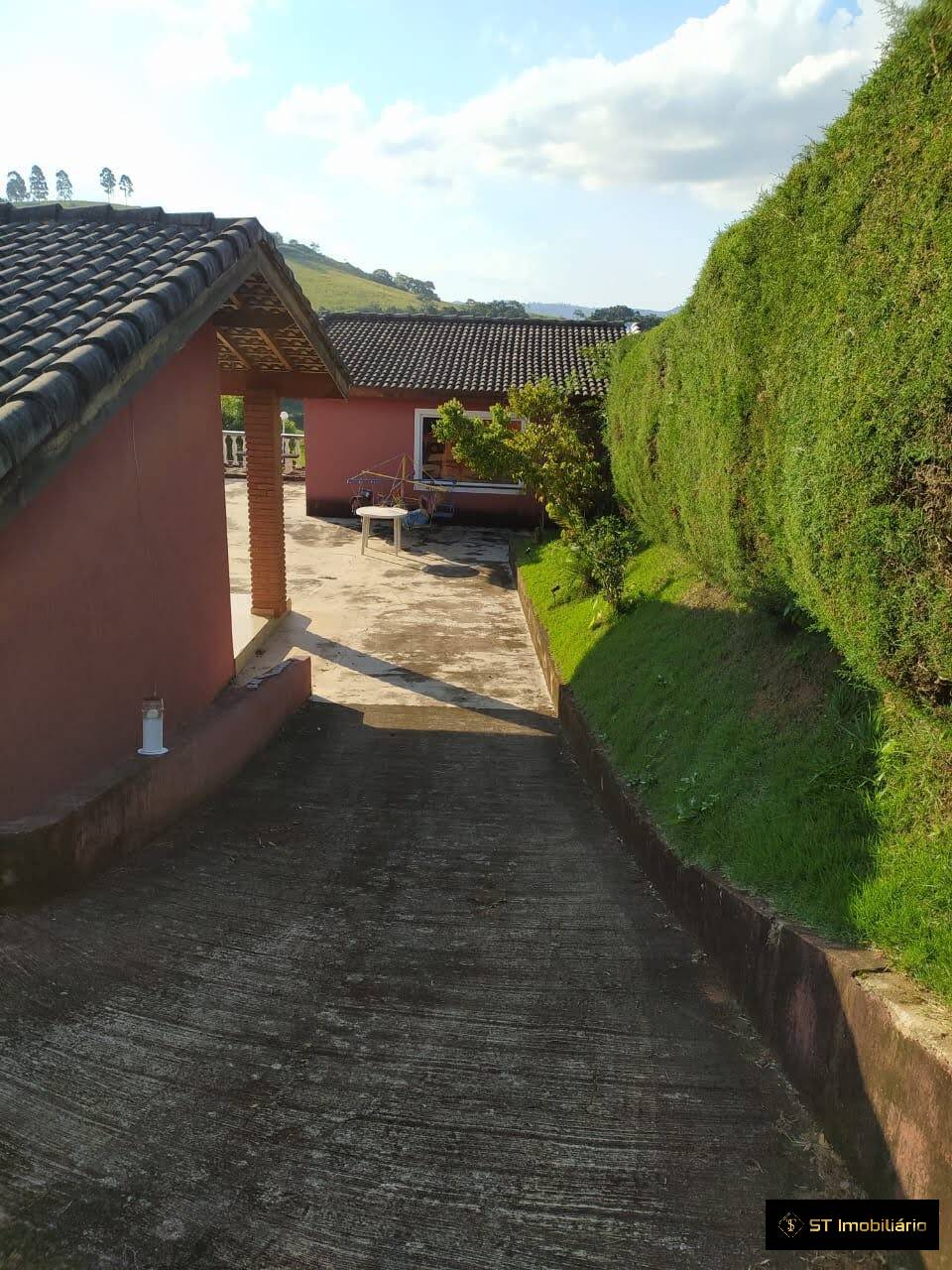 Chácara à venda com 4 quartos, 250m² - Foto 3
