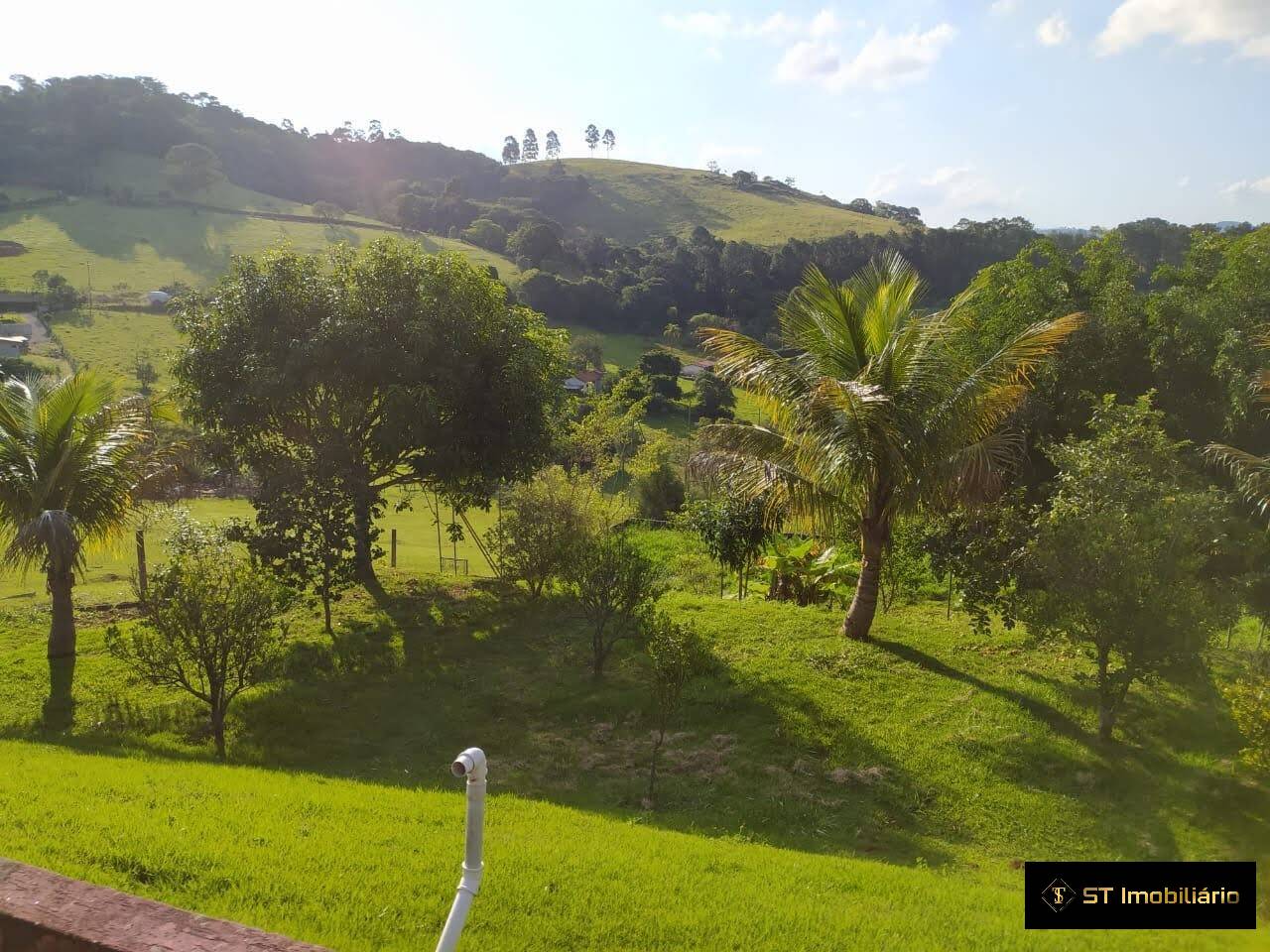 Chácara à venda com 4 quartos, 250m² - Foto 11