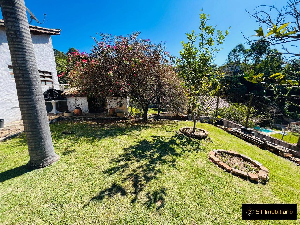 Chácara à venda e aluguel com 4 quartos, 289m² - Foto 33