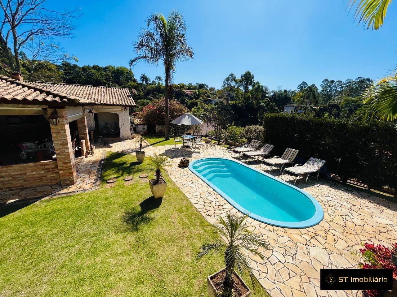 Chácara à venda e aluguel com 4 quartos, 289m² - Foto 4
