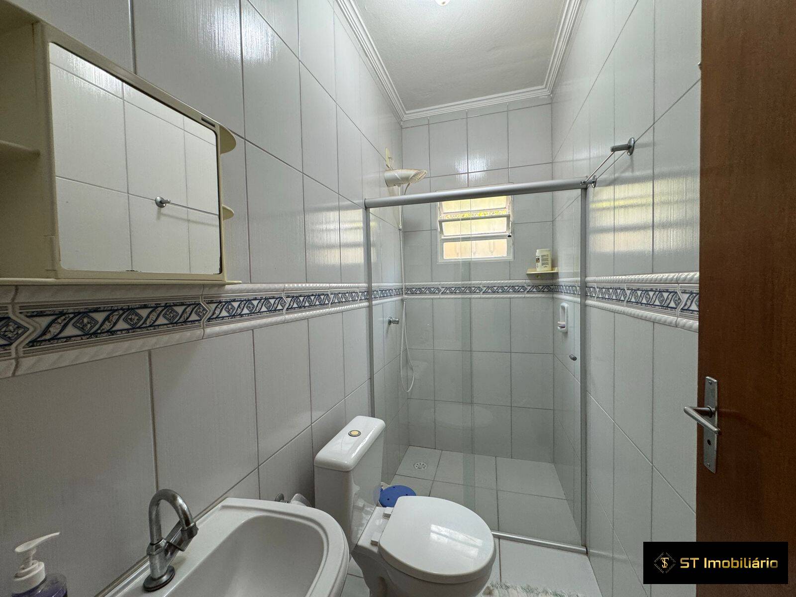 Chácara à venda com 6 quartos, 264m² - Foto 17