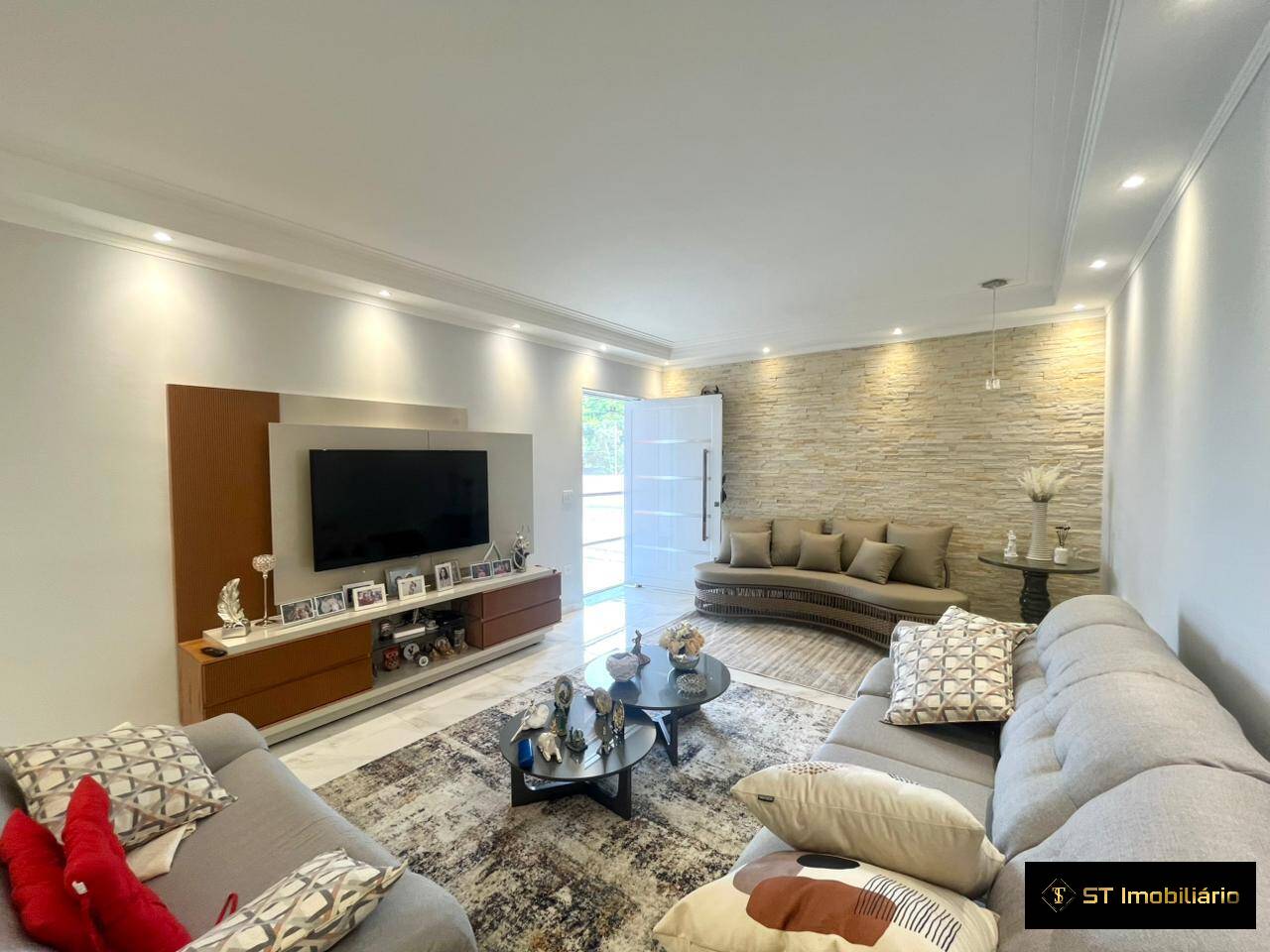 Chácara à venda com 4 quartos, 450m² - Foto 11