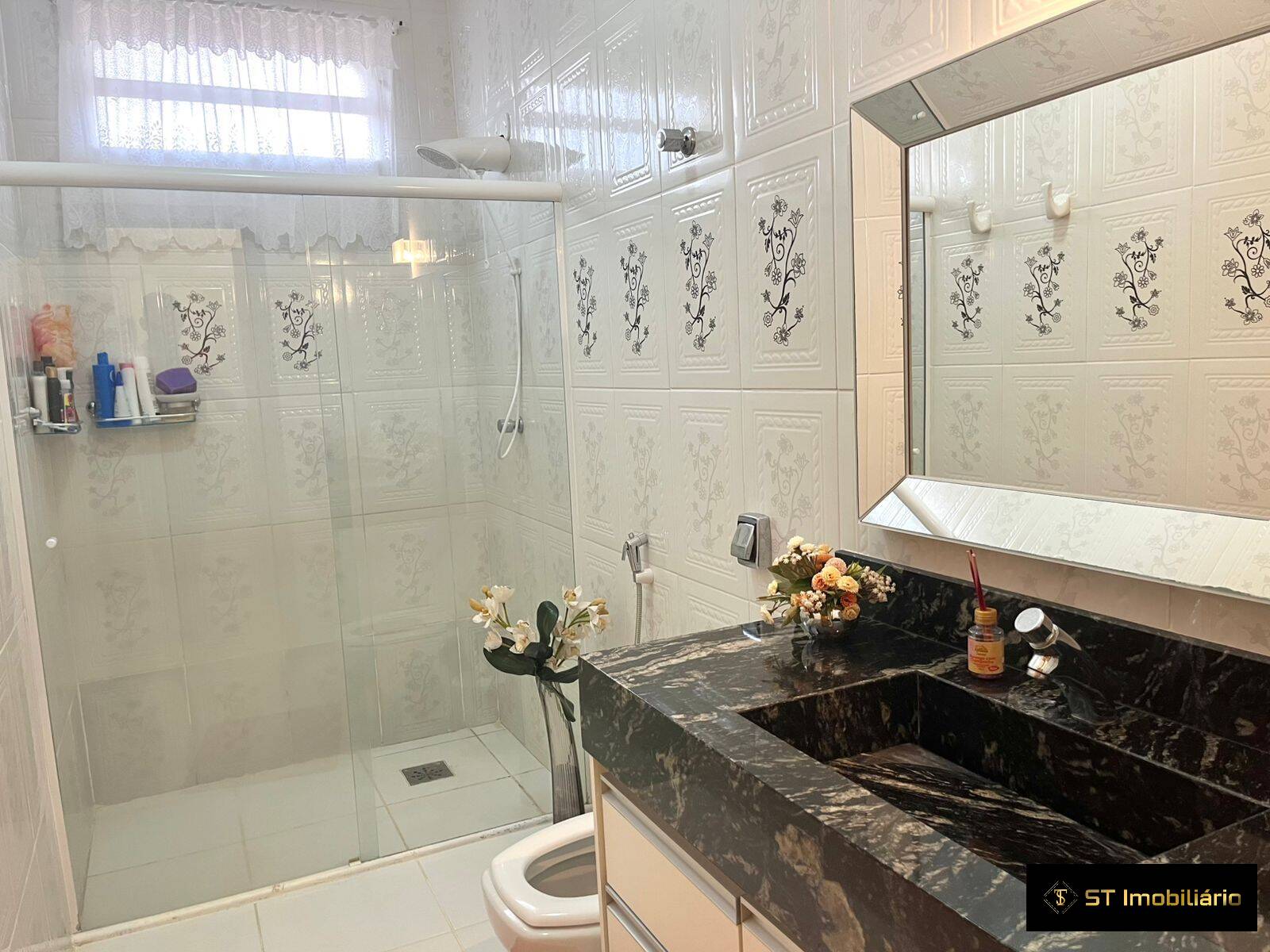 Chácara à venda com 4 quartos, 450m² - Foto 18
