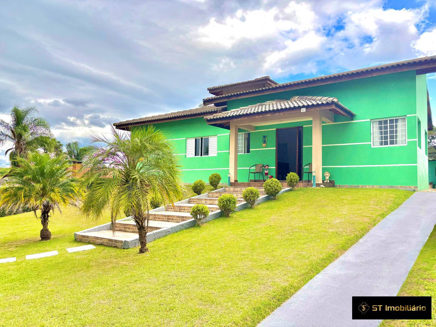 Chácara à venda com 3 quartos, 220m² - Foto 3