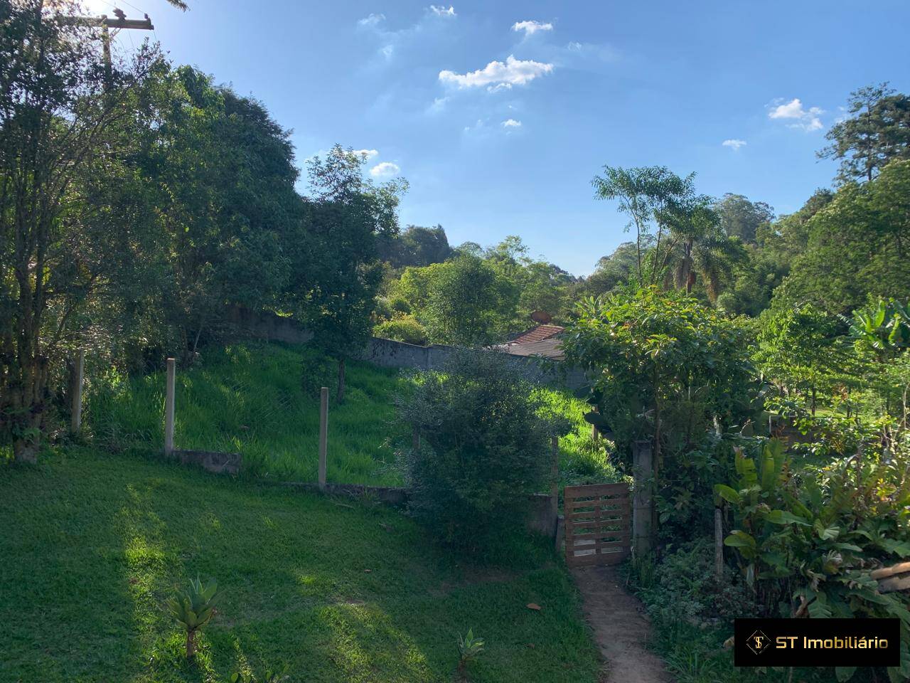 Chácara à venda com 3 quartos, 2050m² - Foto 11