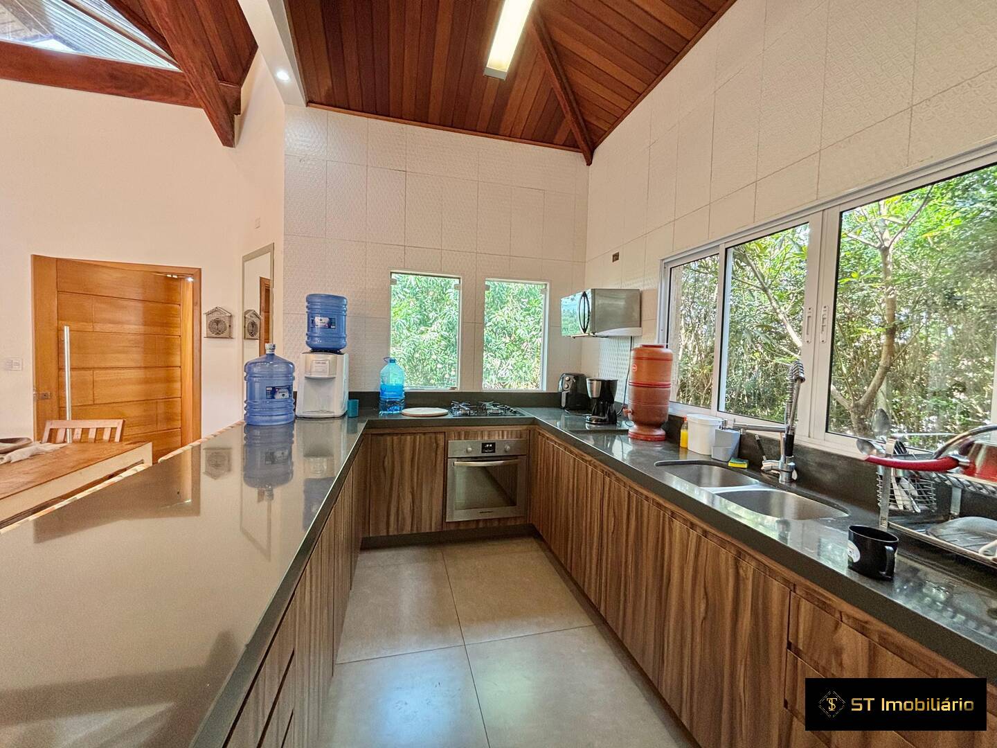 Chácara à venda com 6 quartos, 350m² - Foto 10