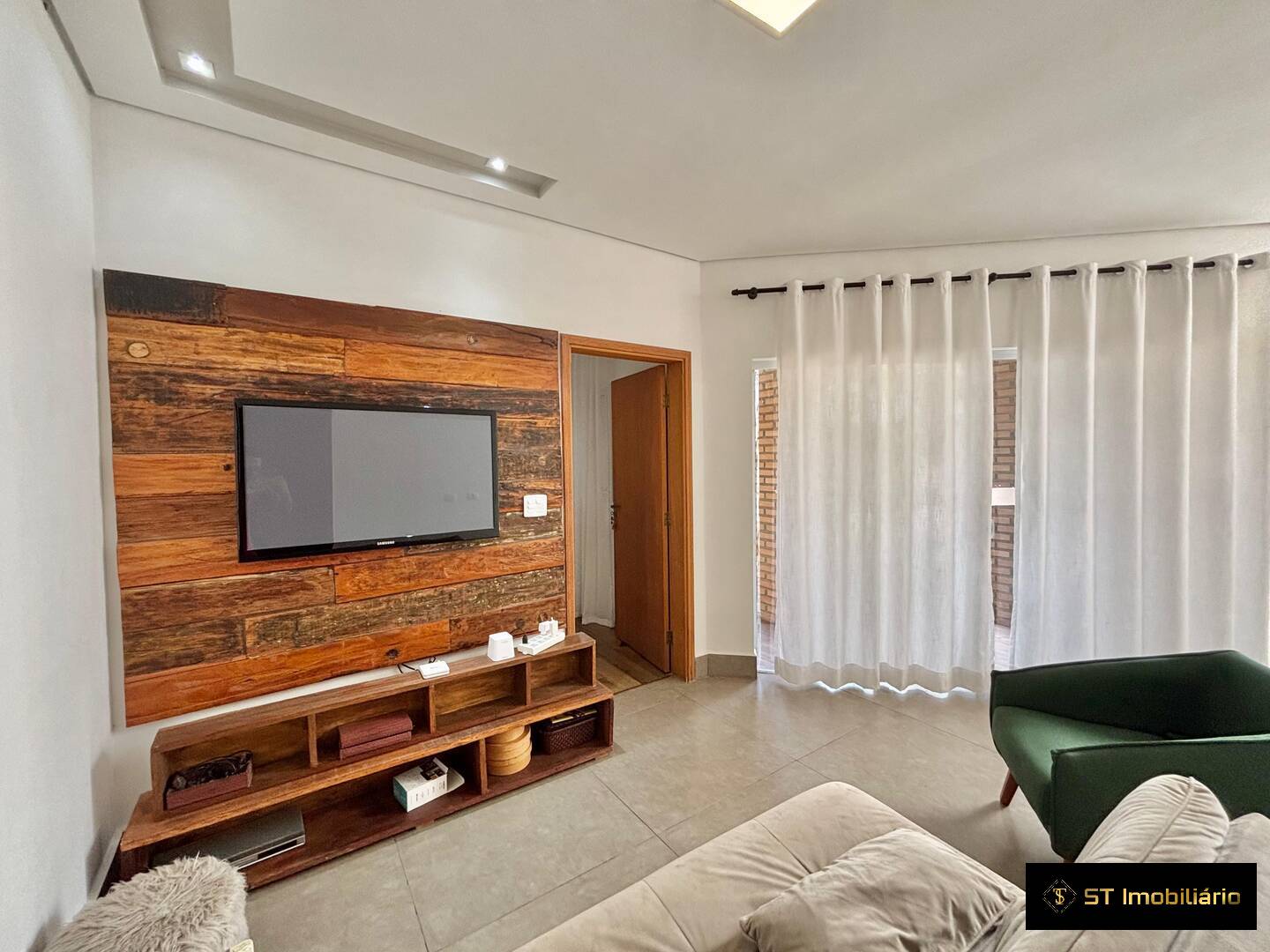 Chácara à venda com 6 quartos, 350m² - Foto 11