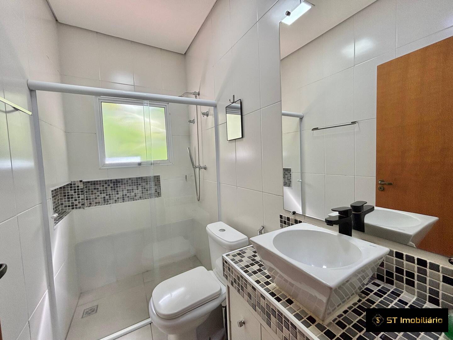 Chácara à venda com 6 quartos, 350m² - Foto 12