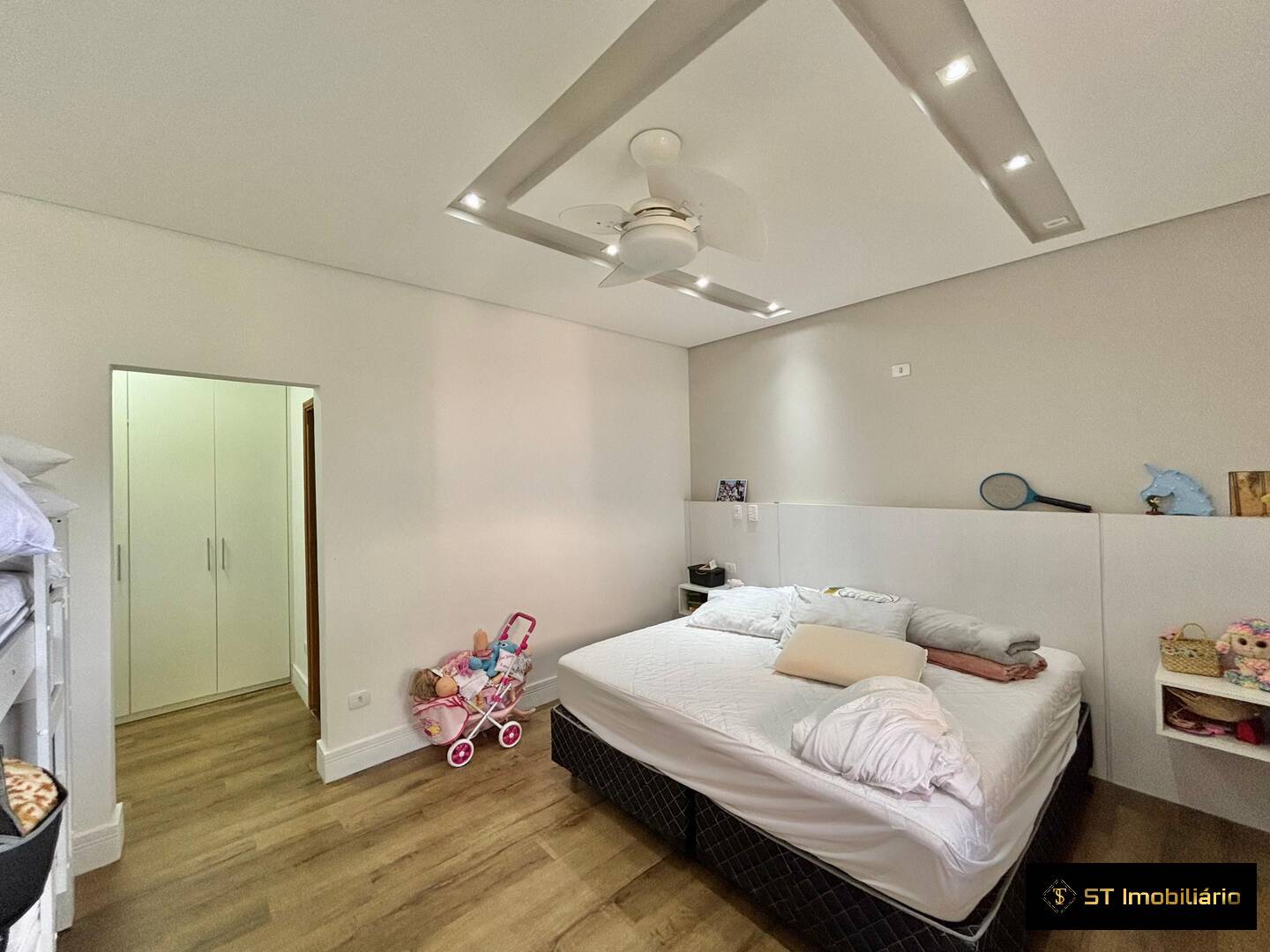 Chácara à venda com 6 quartos, 350m² - Foto 15