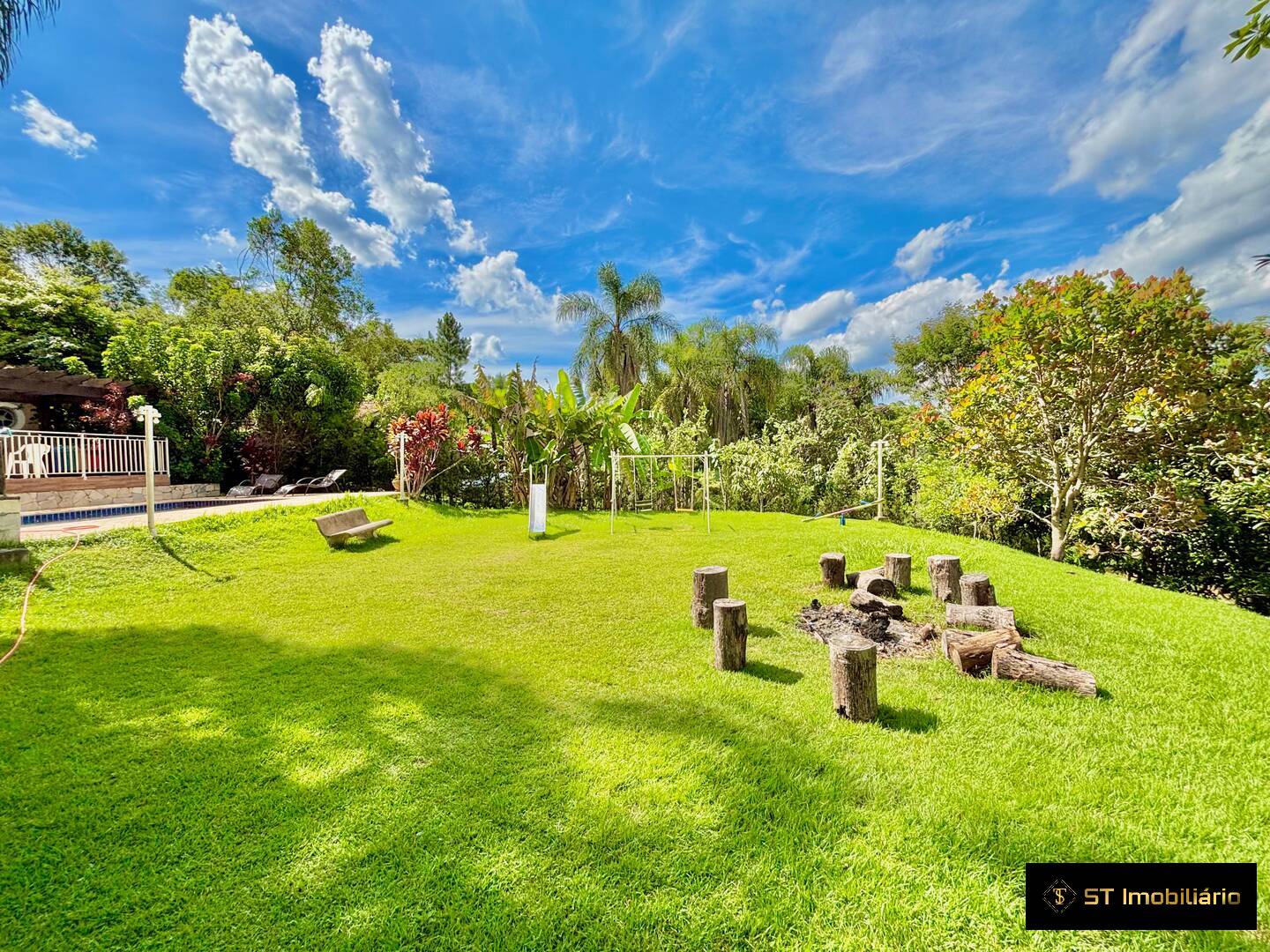 Chácara à venda com 6 quartos, 350m² - Foto 4