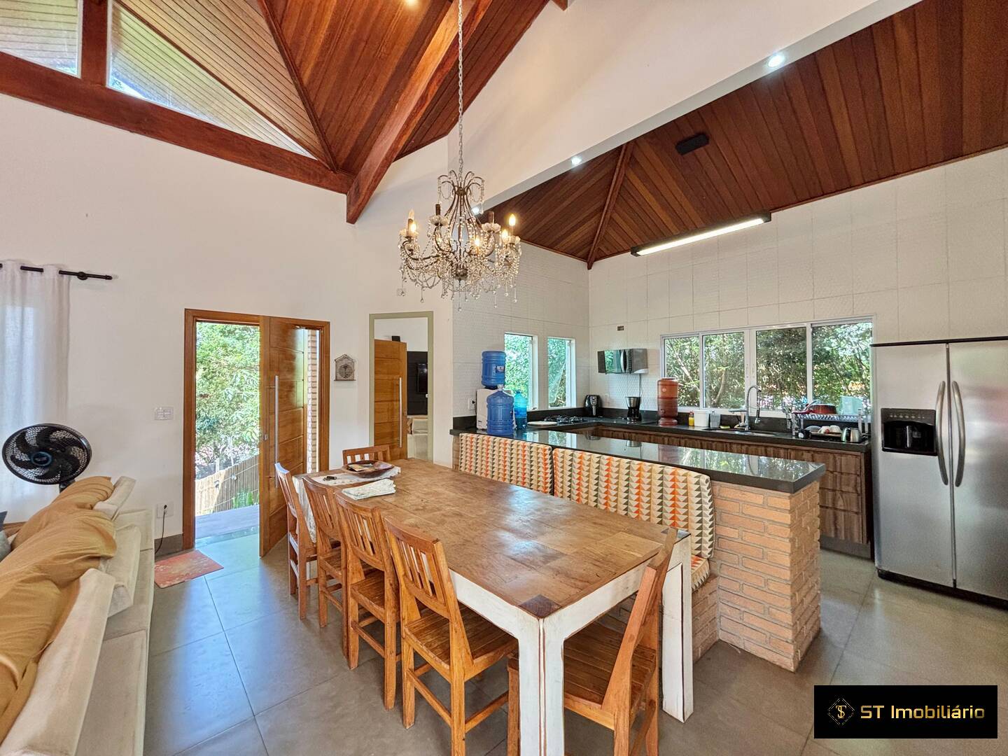 Chácara à venda com 6 quartos, 350m² - Foto 7