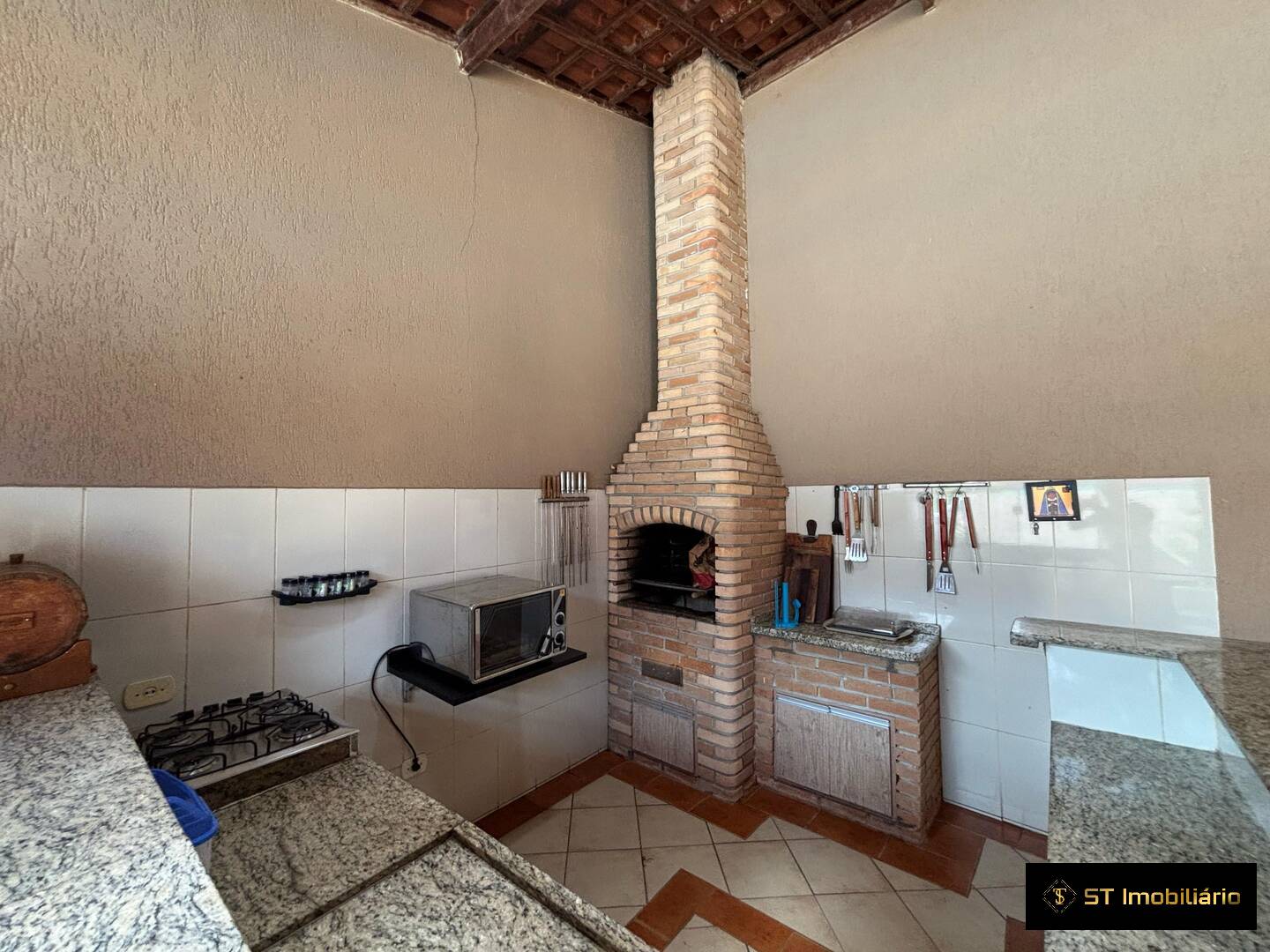 Chácara à venda com 5 quartos, 2000m² - Foto 7