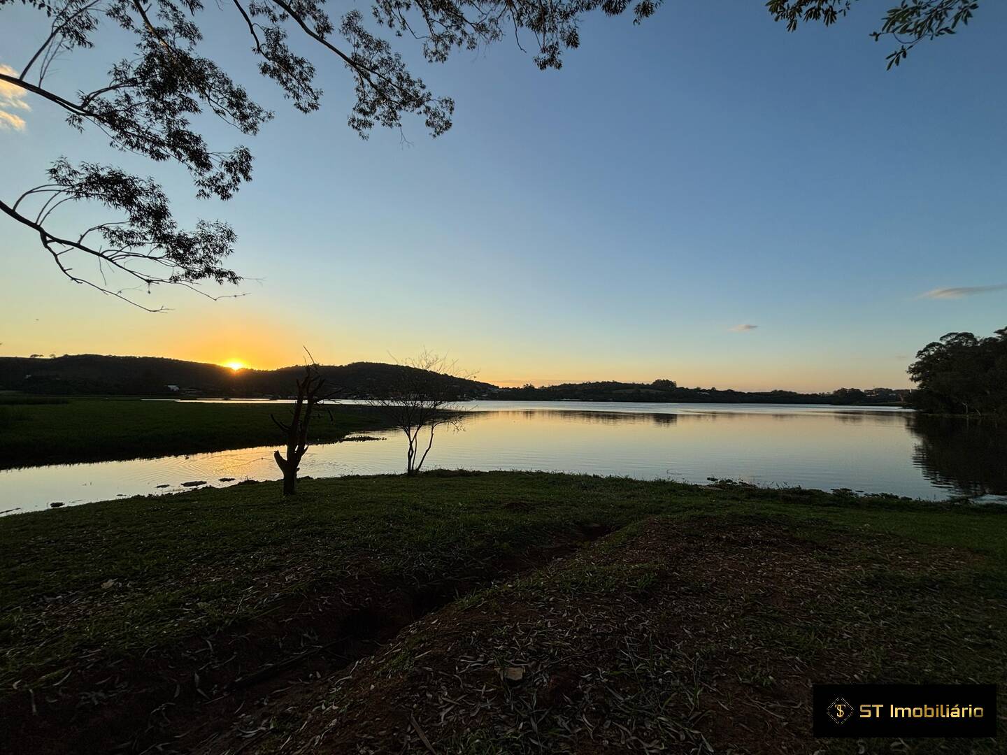 Chácara à venda com 4 quartos, 450m² - Foto 32