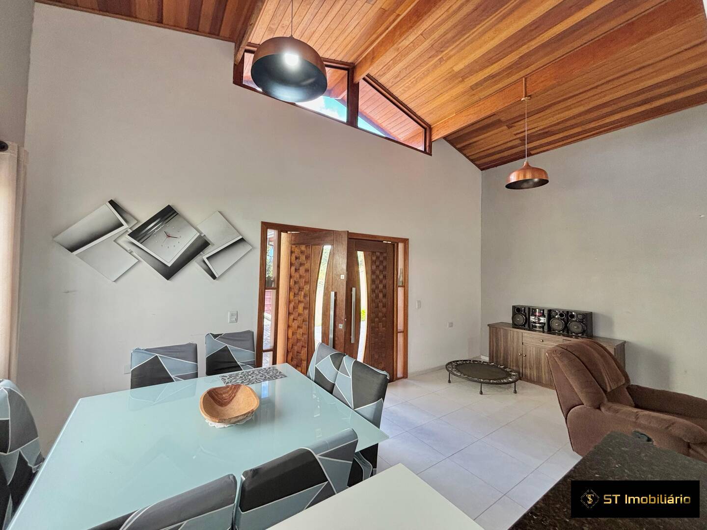 Casa à venda com 3 quartos, 167m² - Foto 8