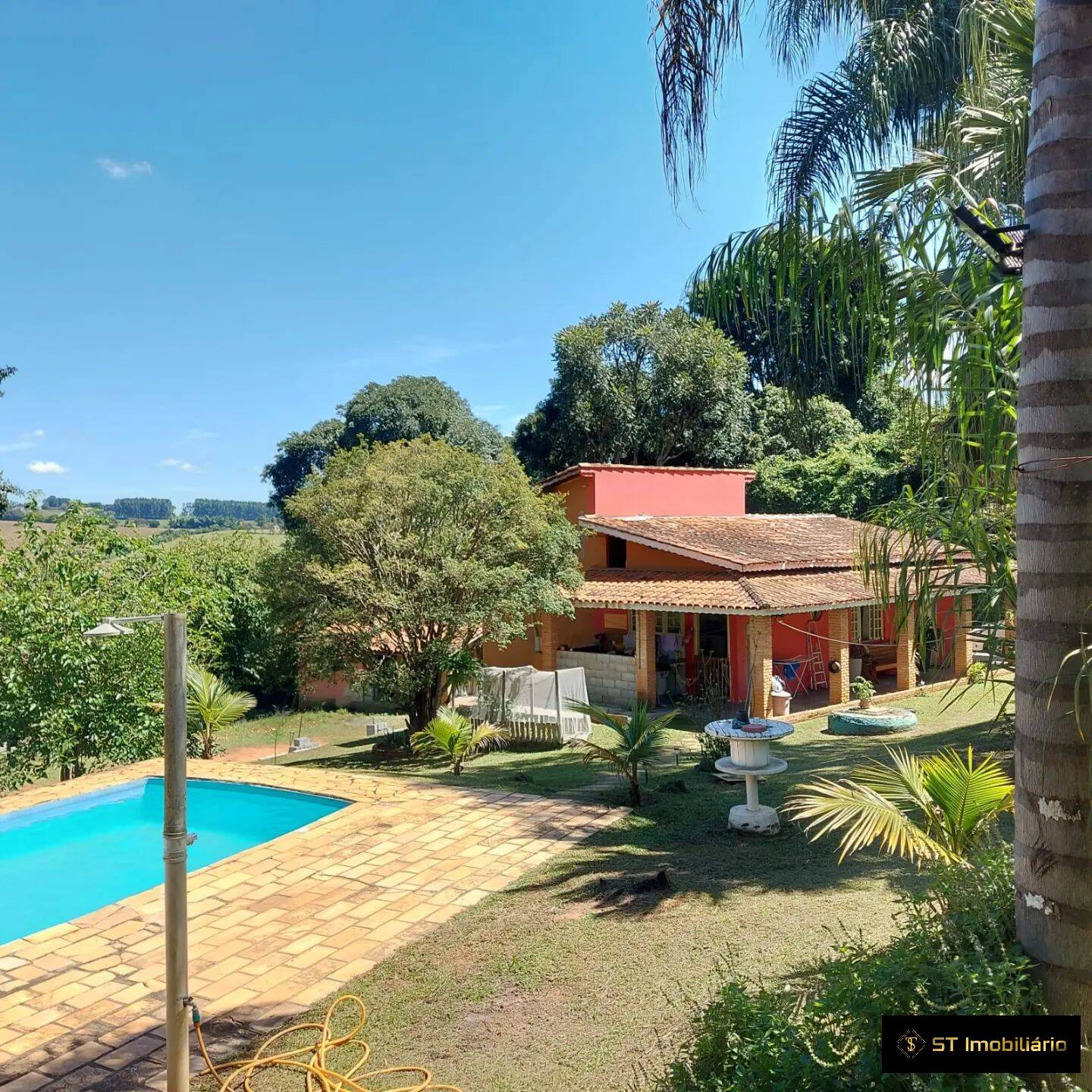 Chácara, 2 quartos, 2100 m² - Foto 1