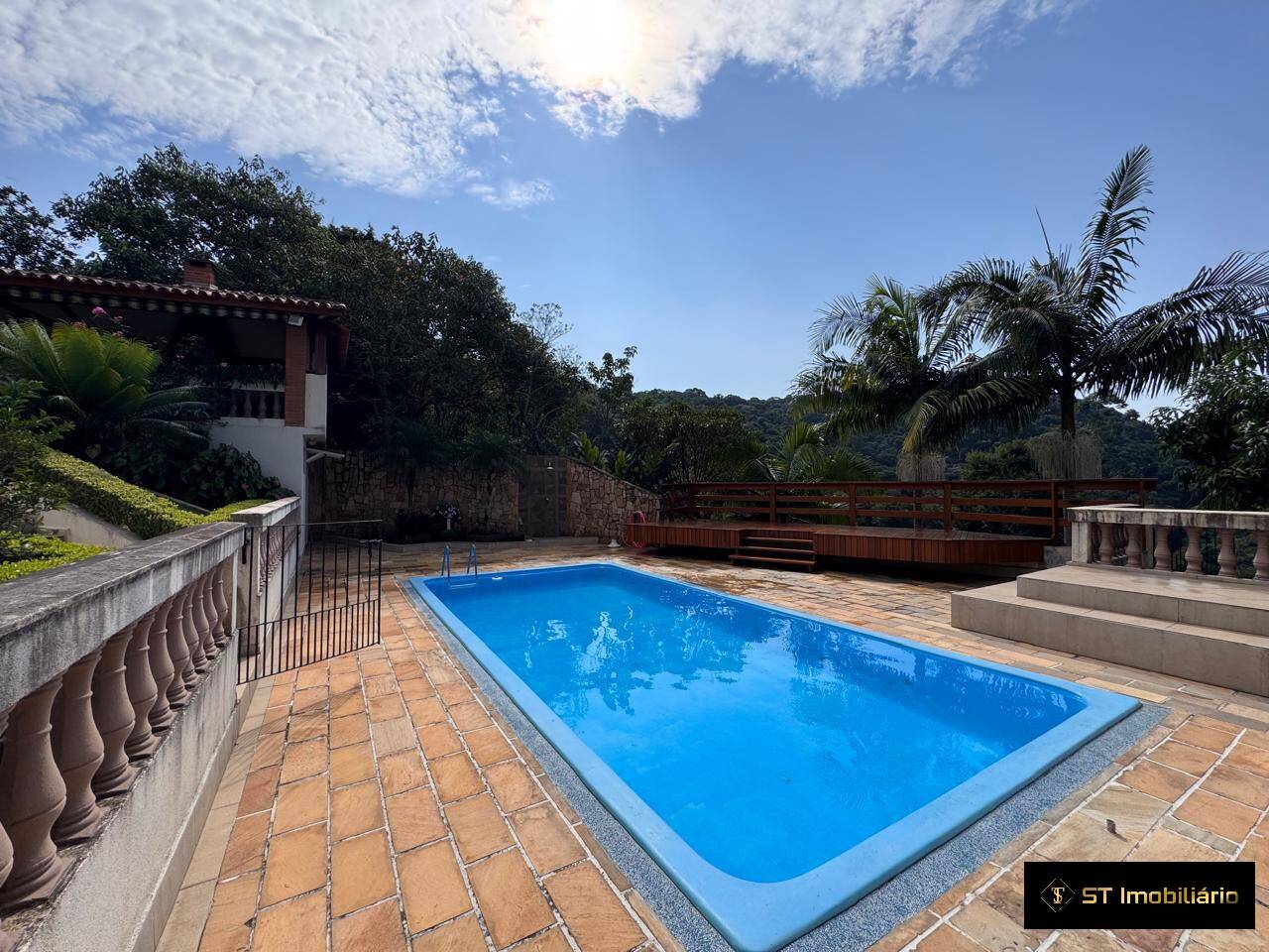 Chácara à venda com 5 quartos, 650m² - Foto 23