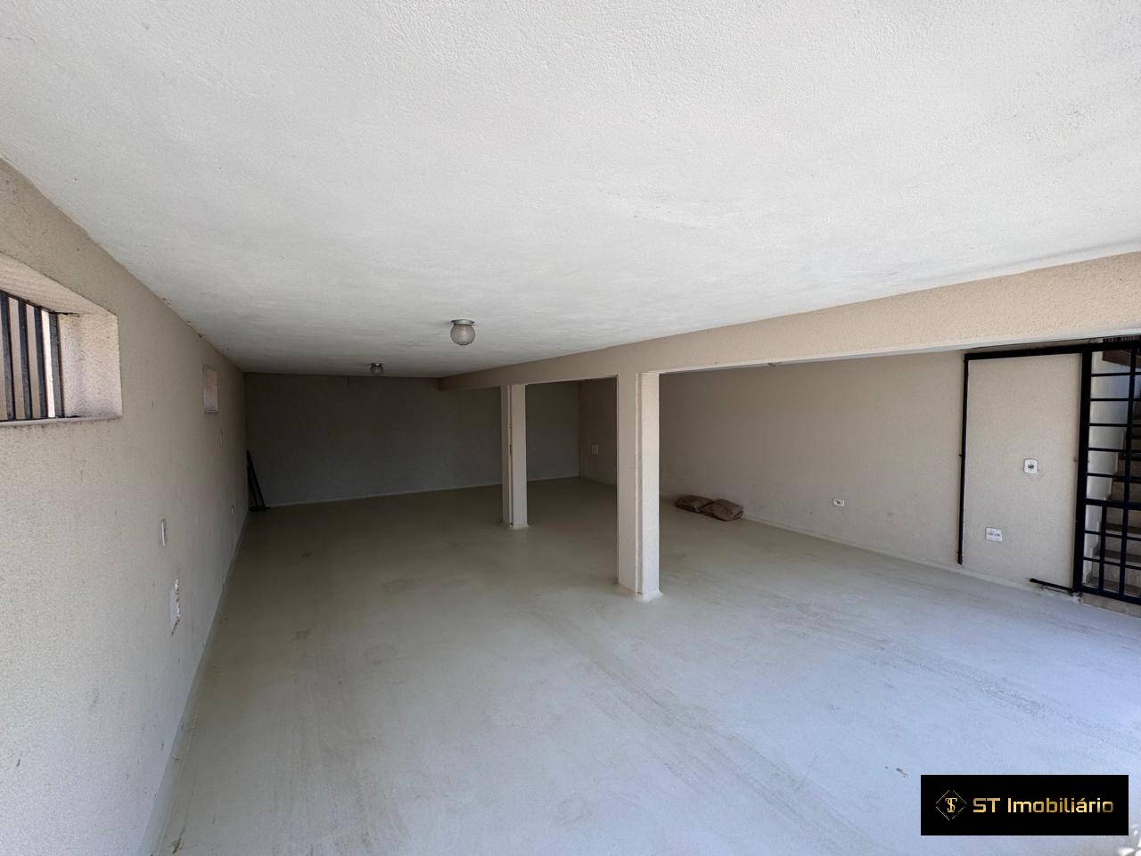 Chácara à venda com 5 quartos, 650m² - Foto 30