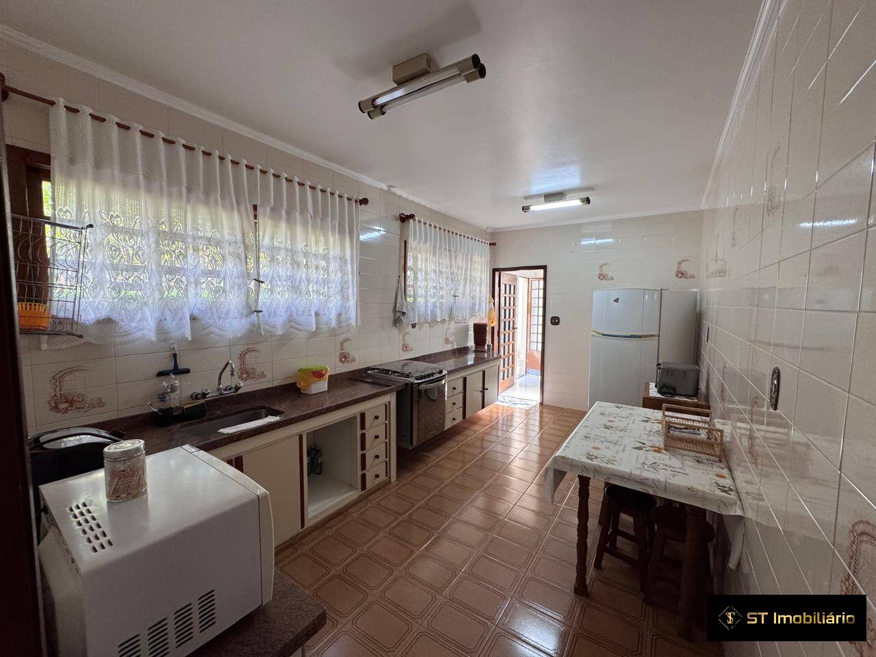 Chácara à venda com 5 quartos, 650m² - Foto 36