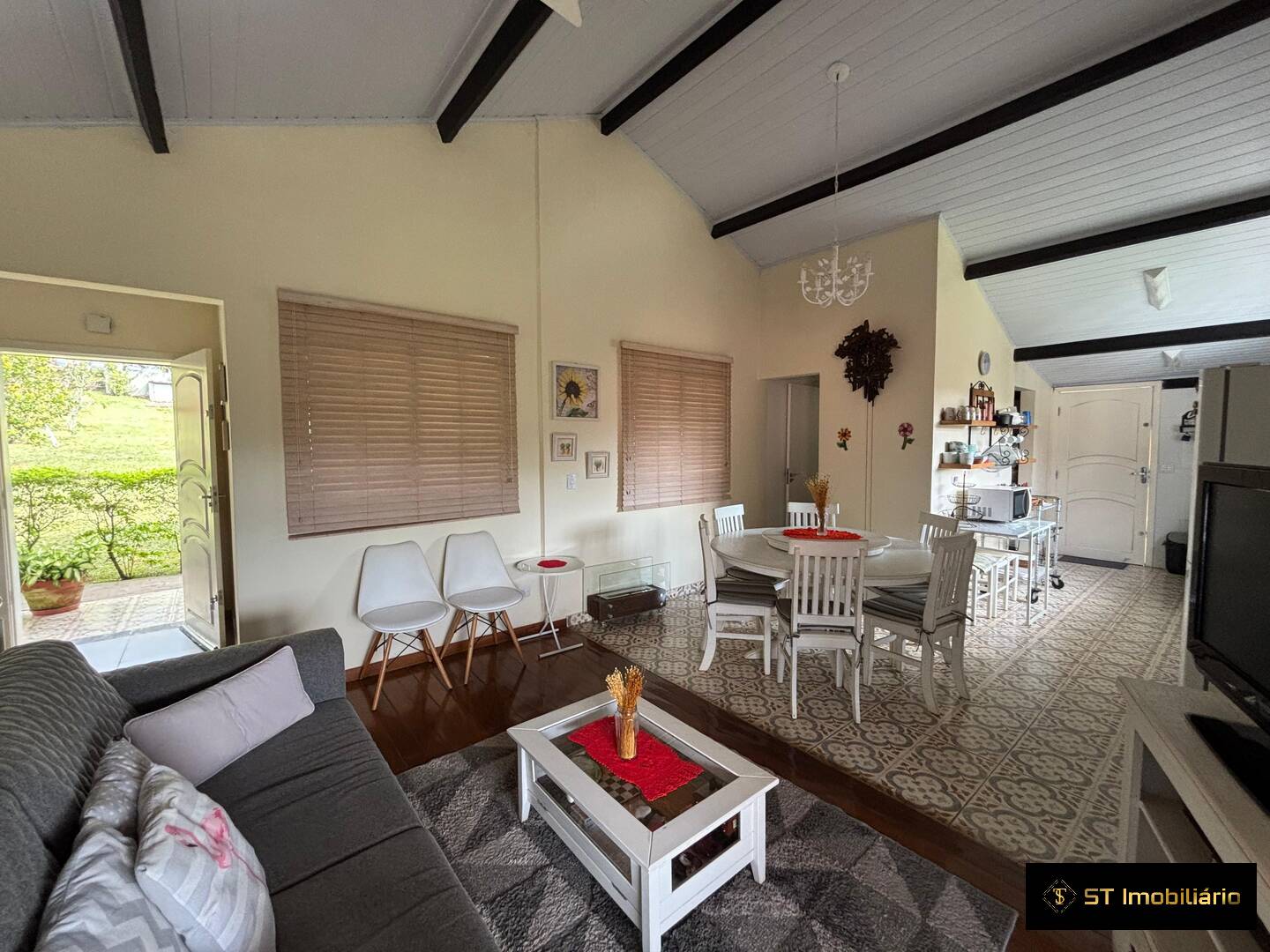 Chácara à venda com 4 quartos, 269m² - Foto 11