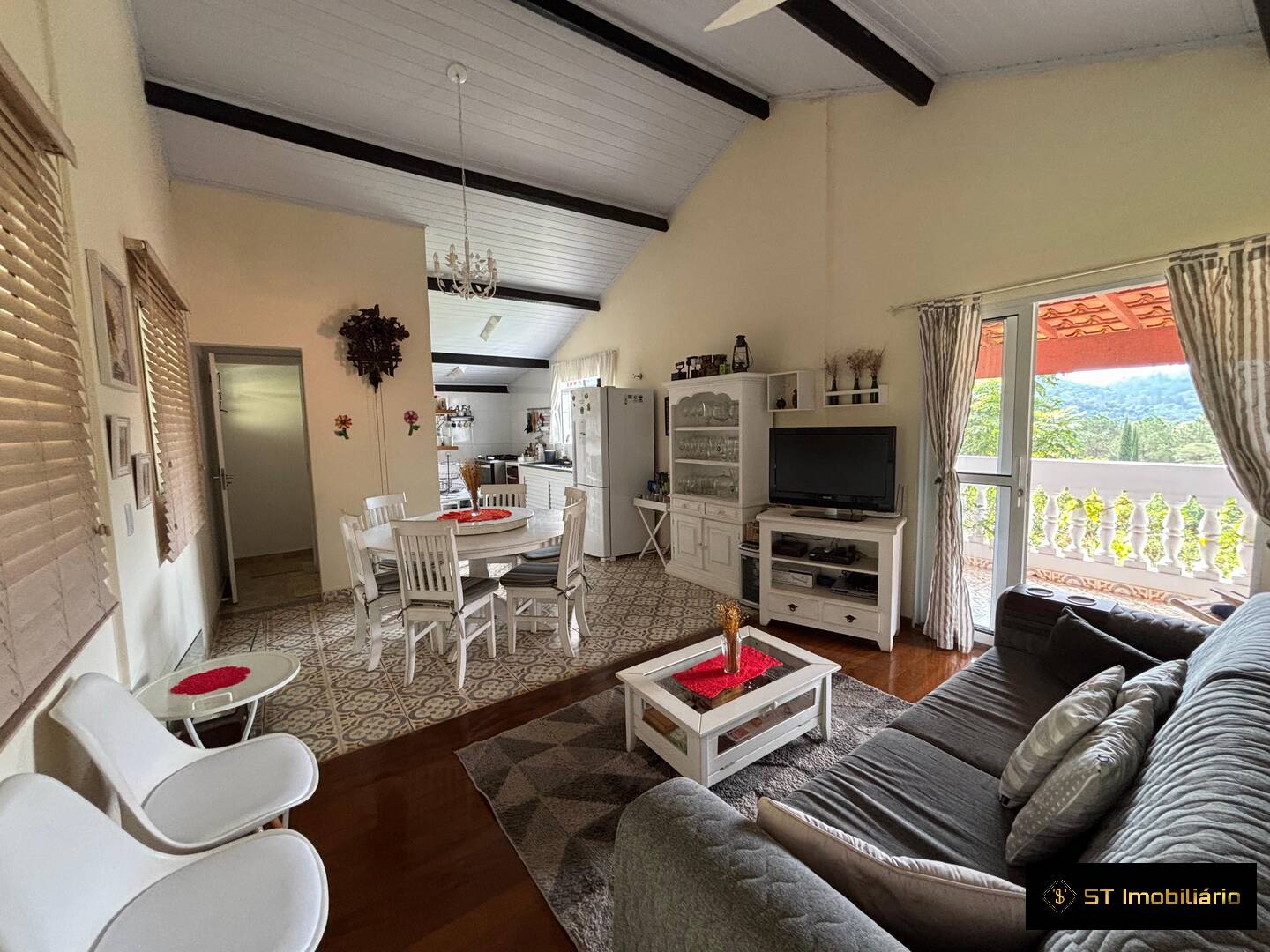 Chácara à venda com 4 quartos, 269m² - Foto 10