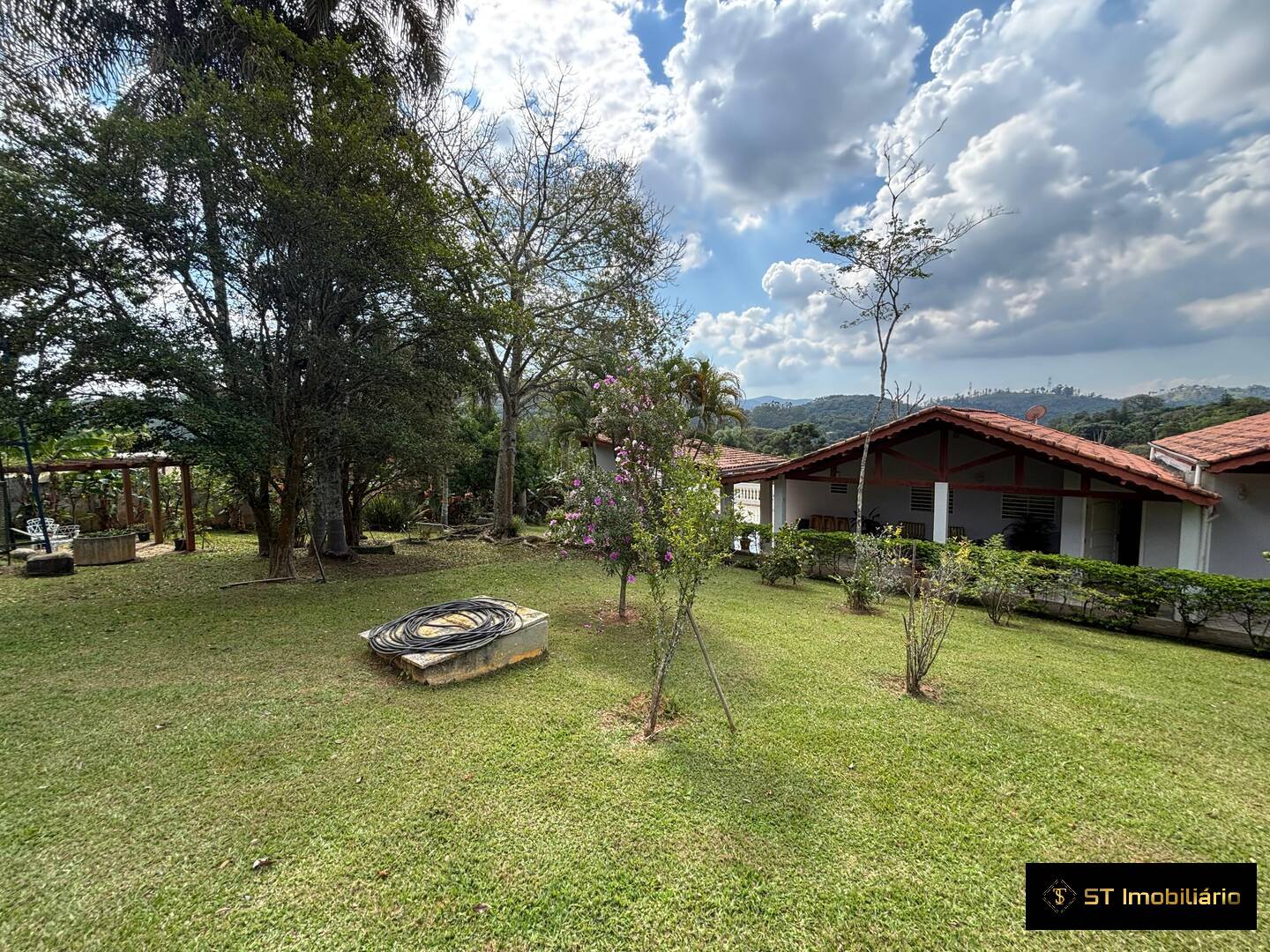 Chácara à venda com 4 quartos, 269m² - Foto 24