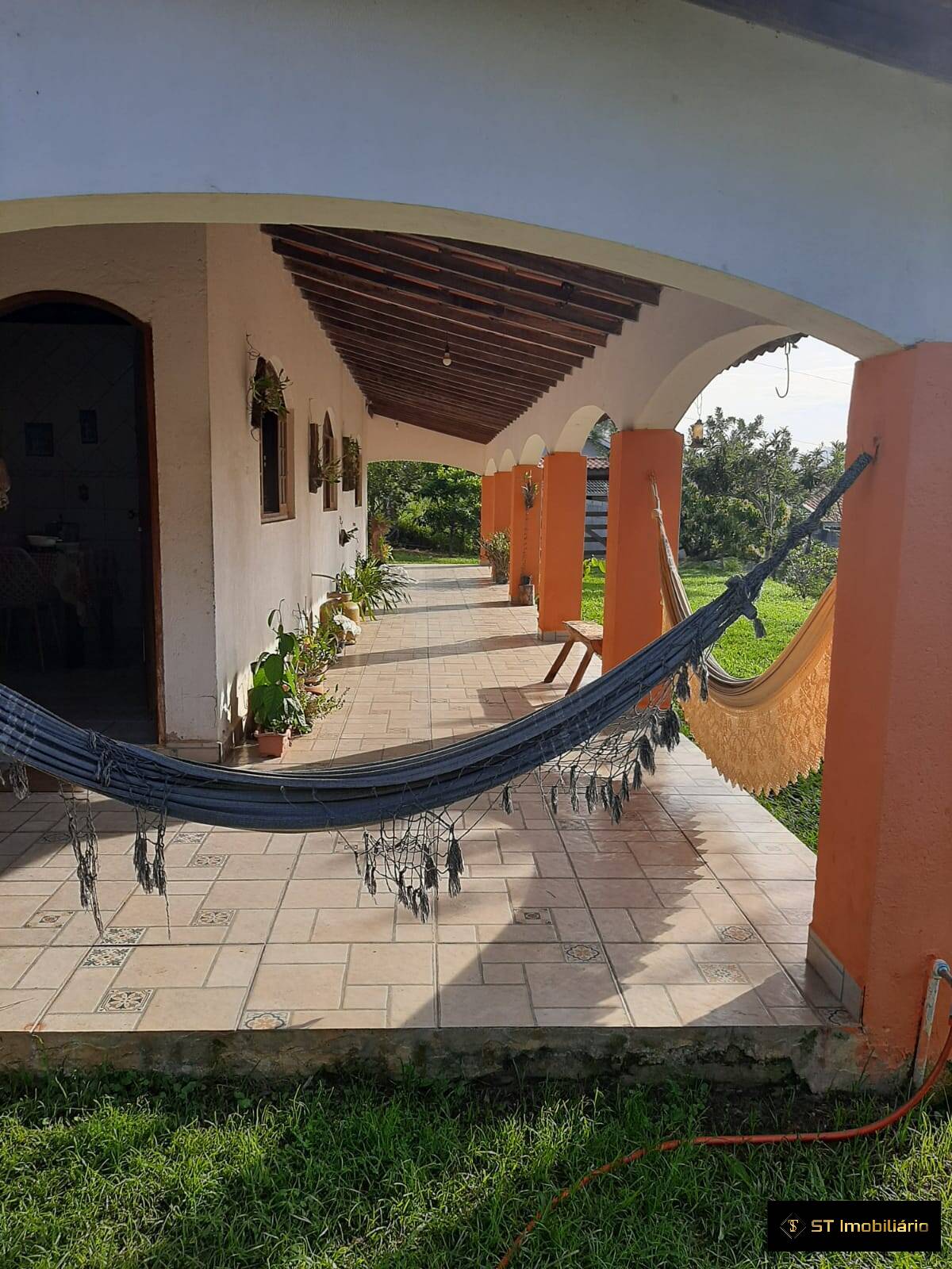 Chácara à venda com 3 quartos, 225m² - Foto 2