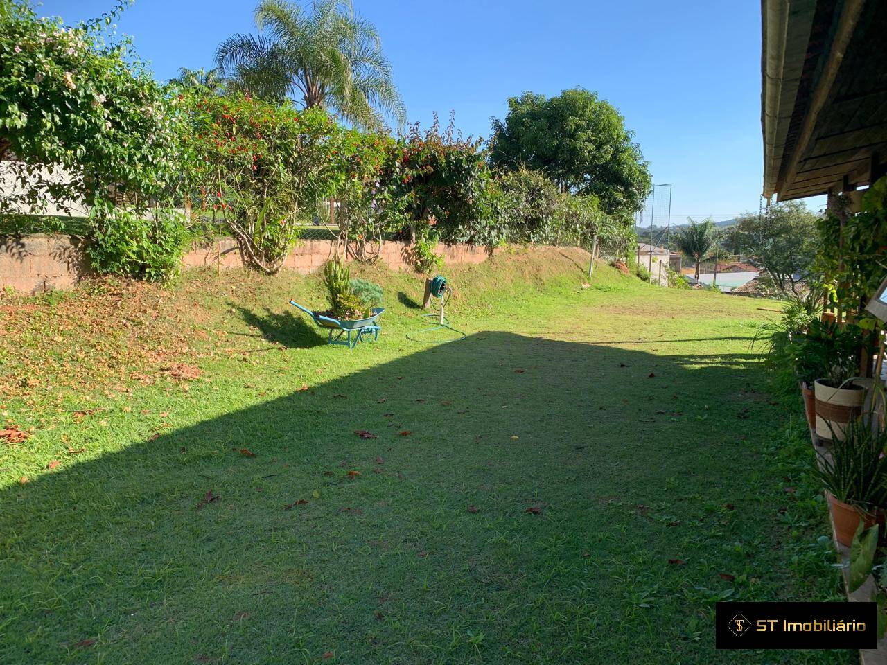 Chácara à venda com 3 quartos, 300m² - Foto 7