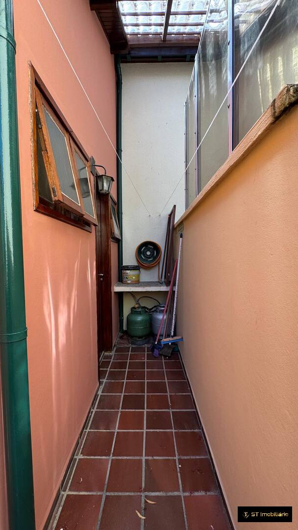 Casa à venda com 4 quartos, 120m² - Foto 11