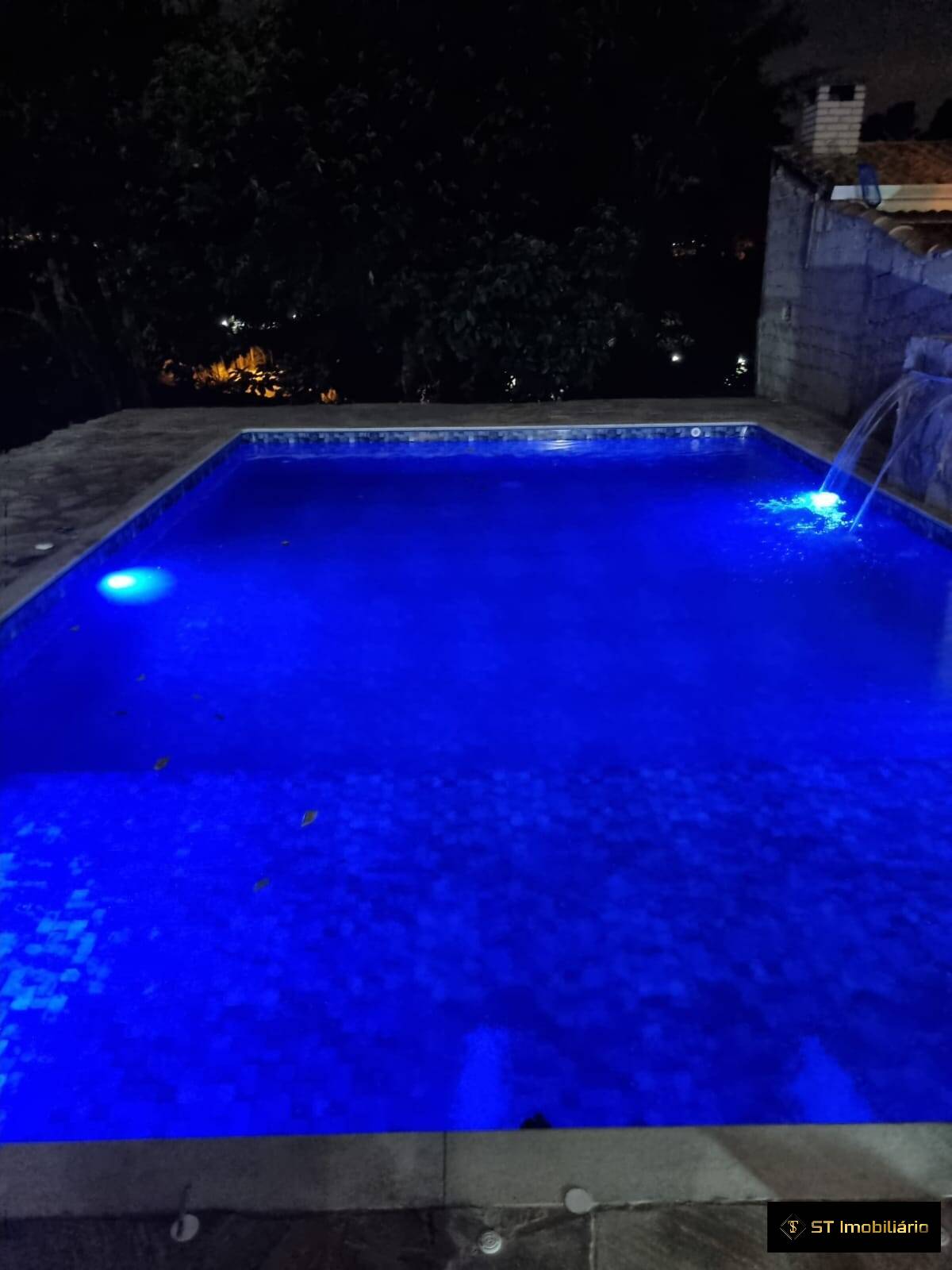 Casa, 2 quartos, 299 m² - Foto 1