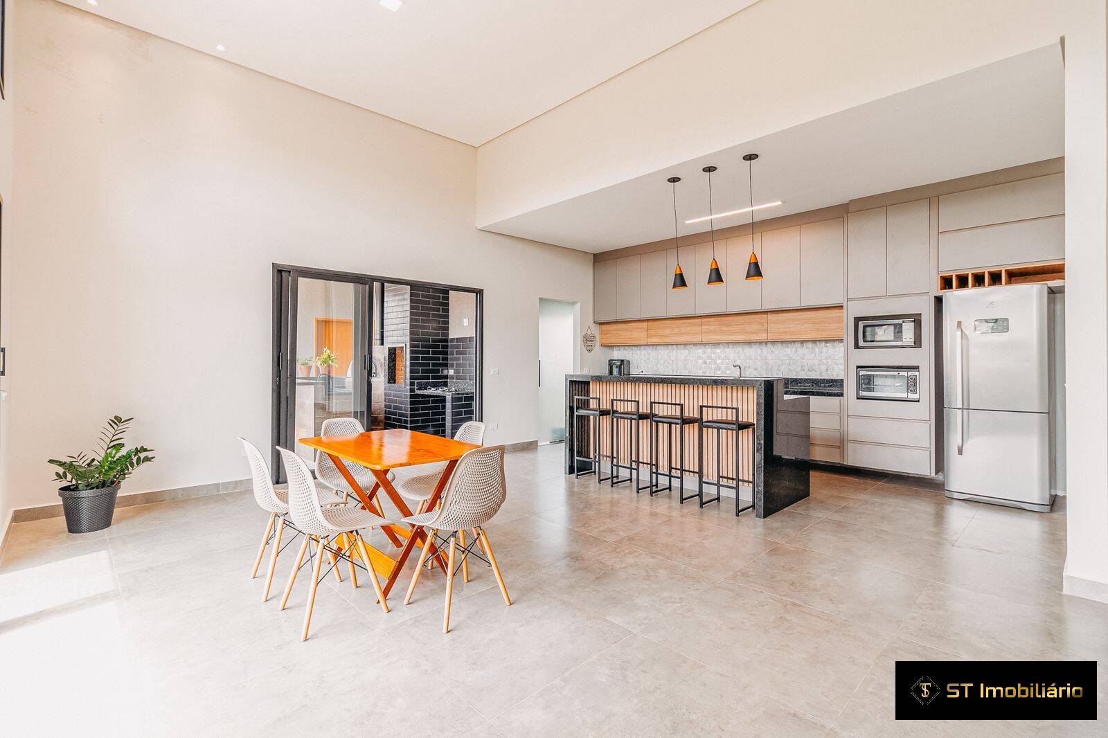 Casa à venda com 3 quartos, 272m² - Foto 14