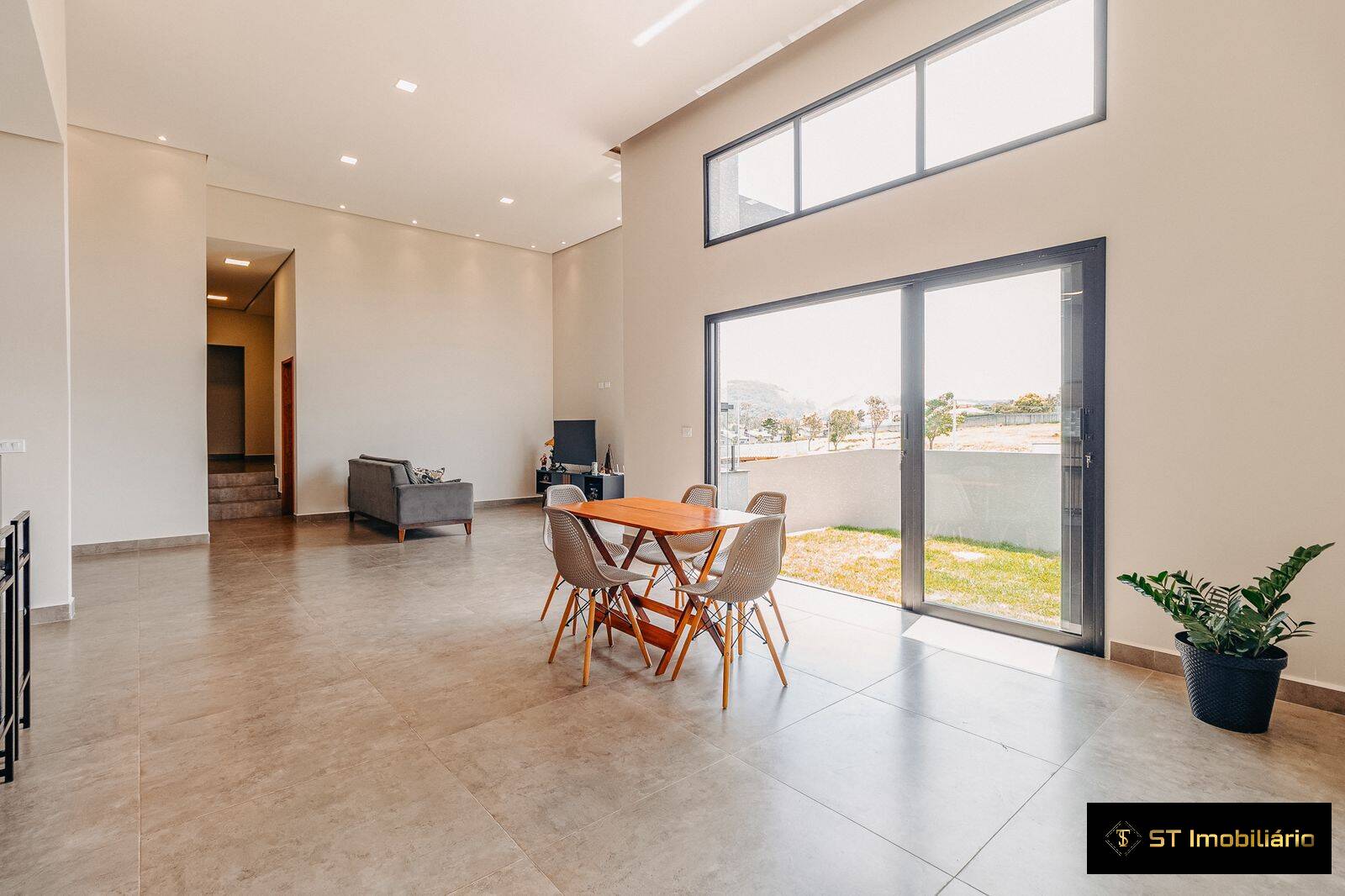 Casa à venda com 3 quartos, 272m² - Foto 15